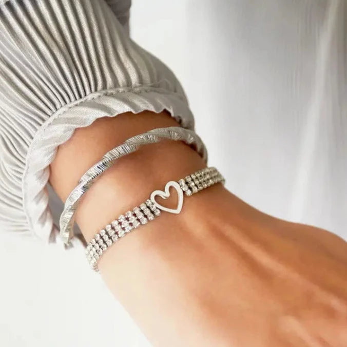 schönes Armband mit Zirkonia
