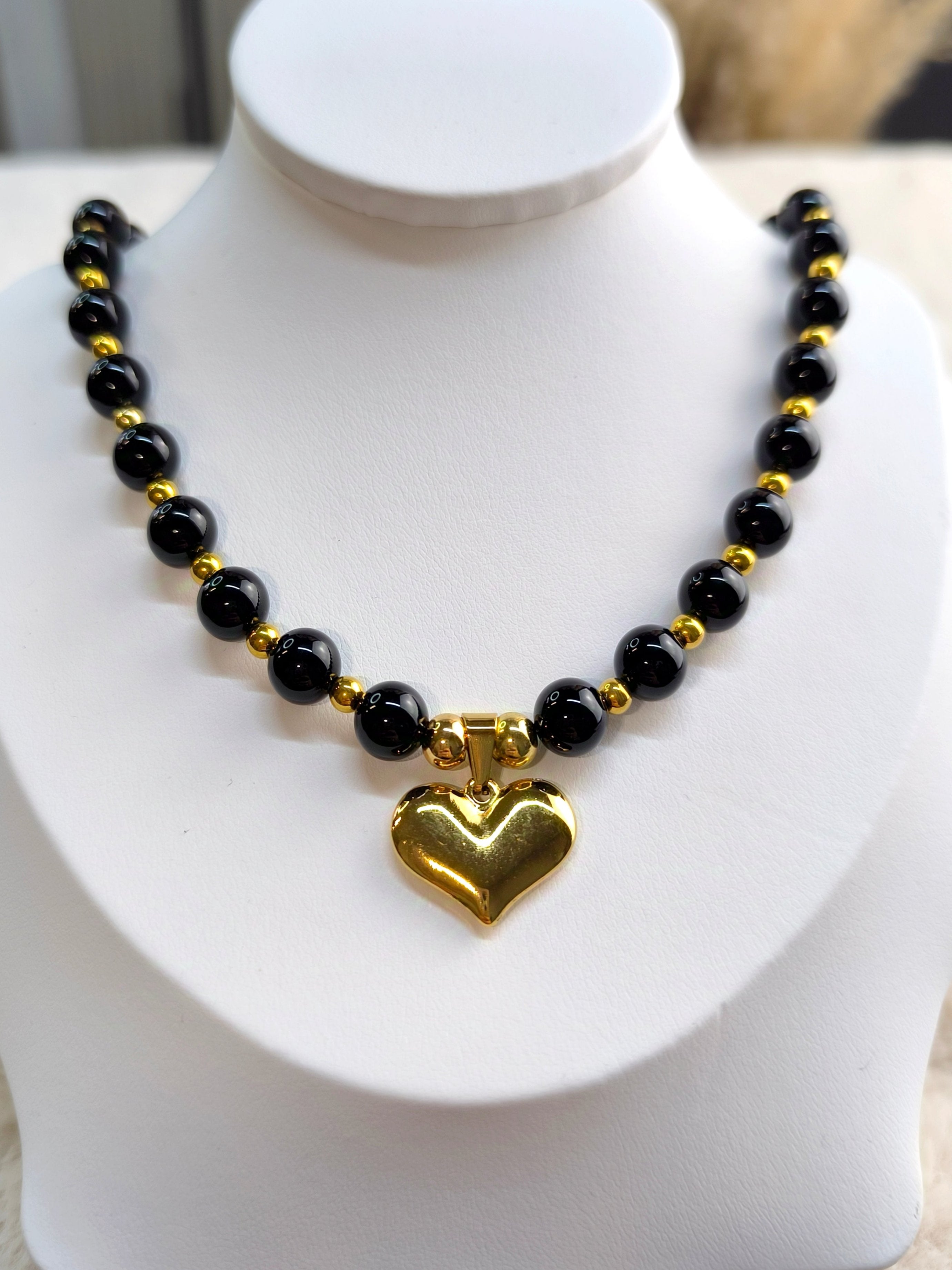 Limited Edition - schwarze Achat Perlen Kette mit Herz