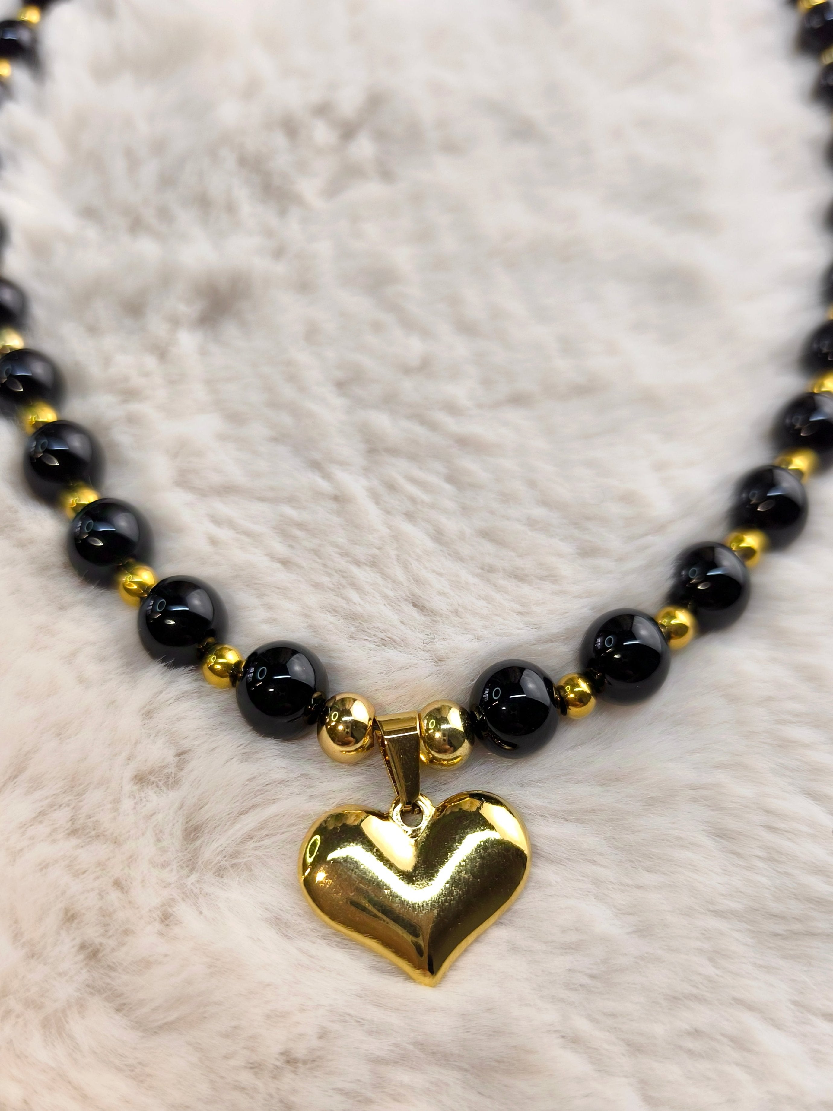 Limited Edition - schwarze Achat Perlen Kette mit Herz