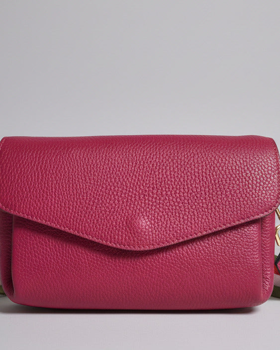 Kleine Handtasche aus Leder in rot