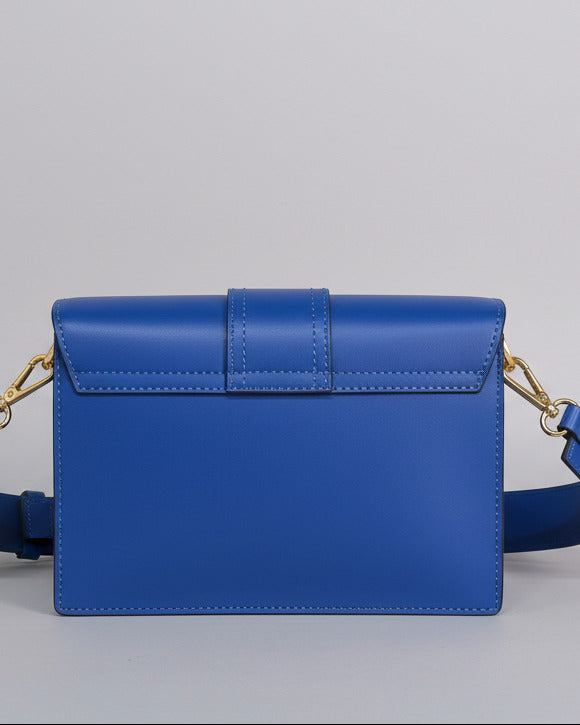 Kleine Handtasche aus Leder in blau