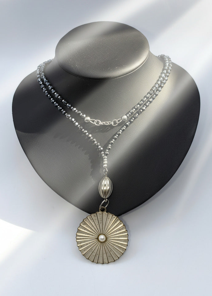 Lange Perlen Halskette "Lucky" nachtblau/silber