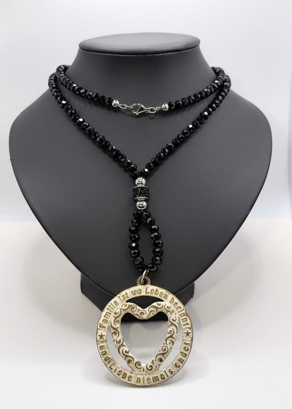 Lange Perlen Halskette "La Familia" schwarz/silber