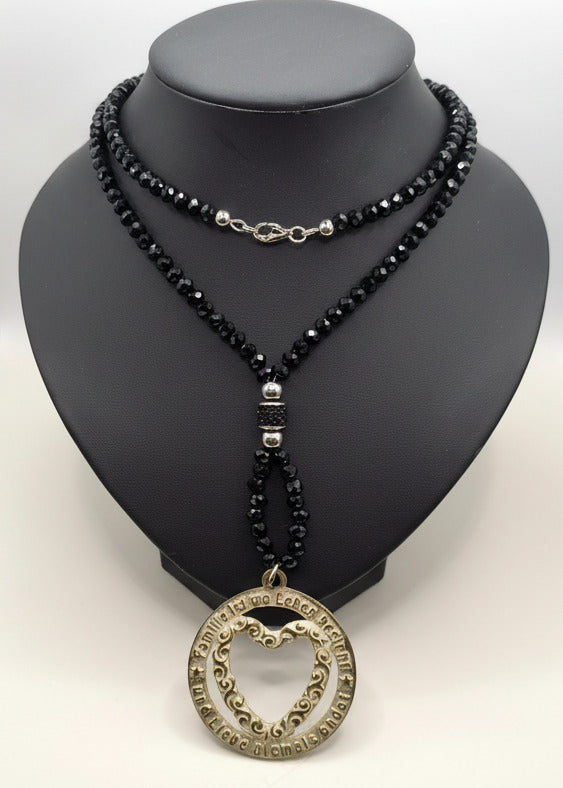 Lange Perlen Halskette "La Familia" schwarz/silber