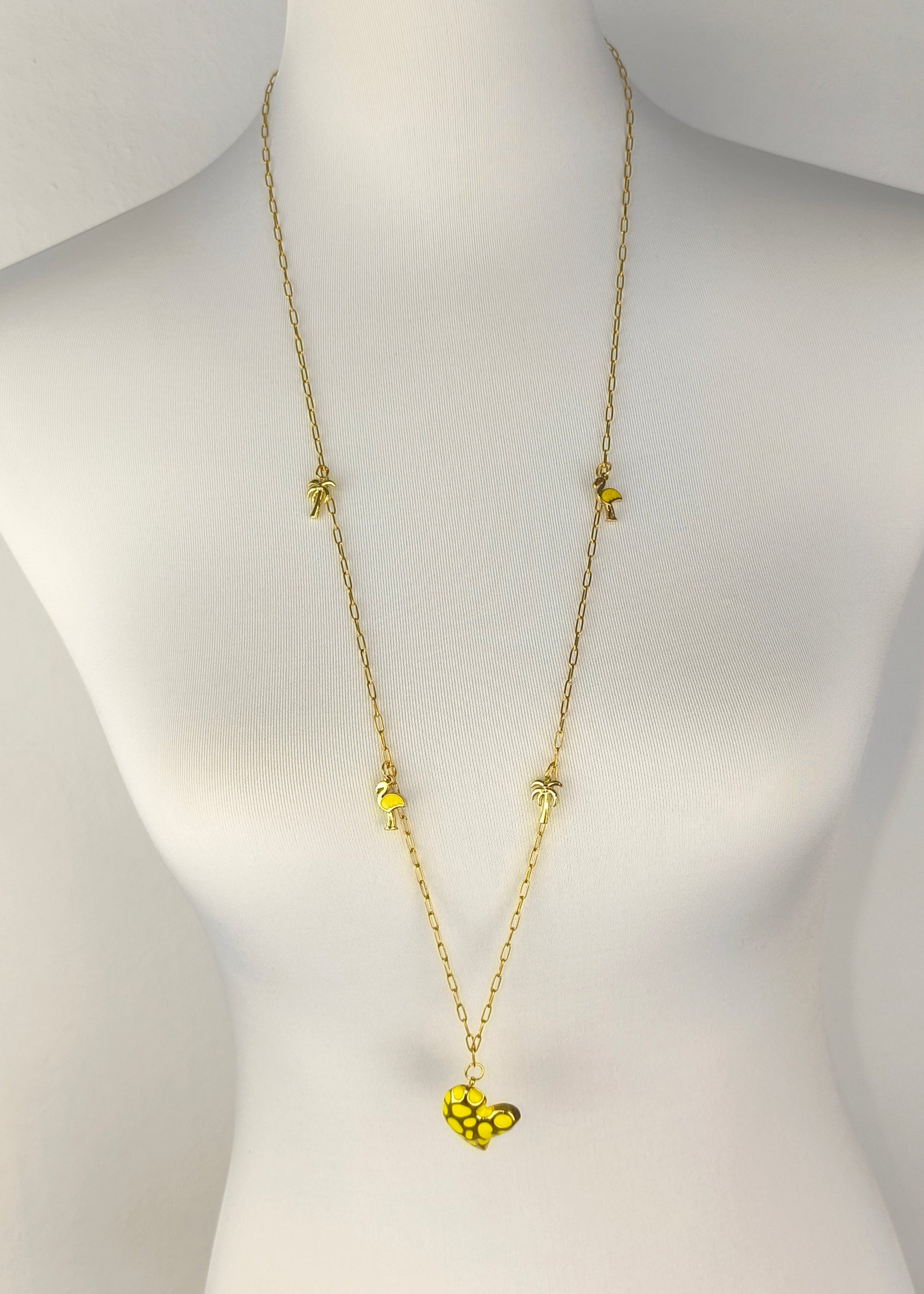 Halskette lang mit verschiedenen Charms goldfarben/gelb