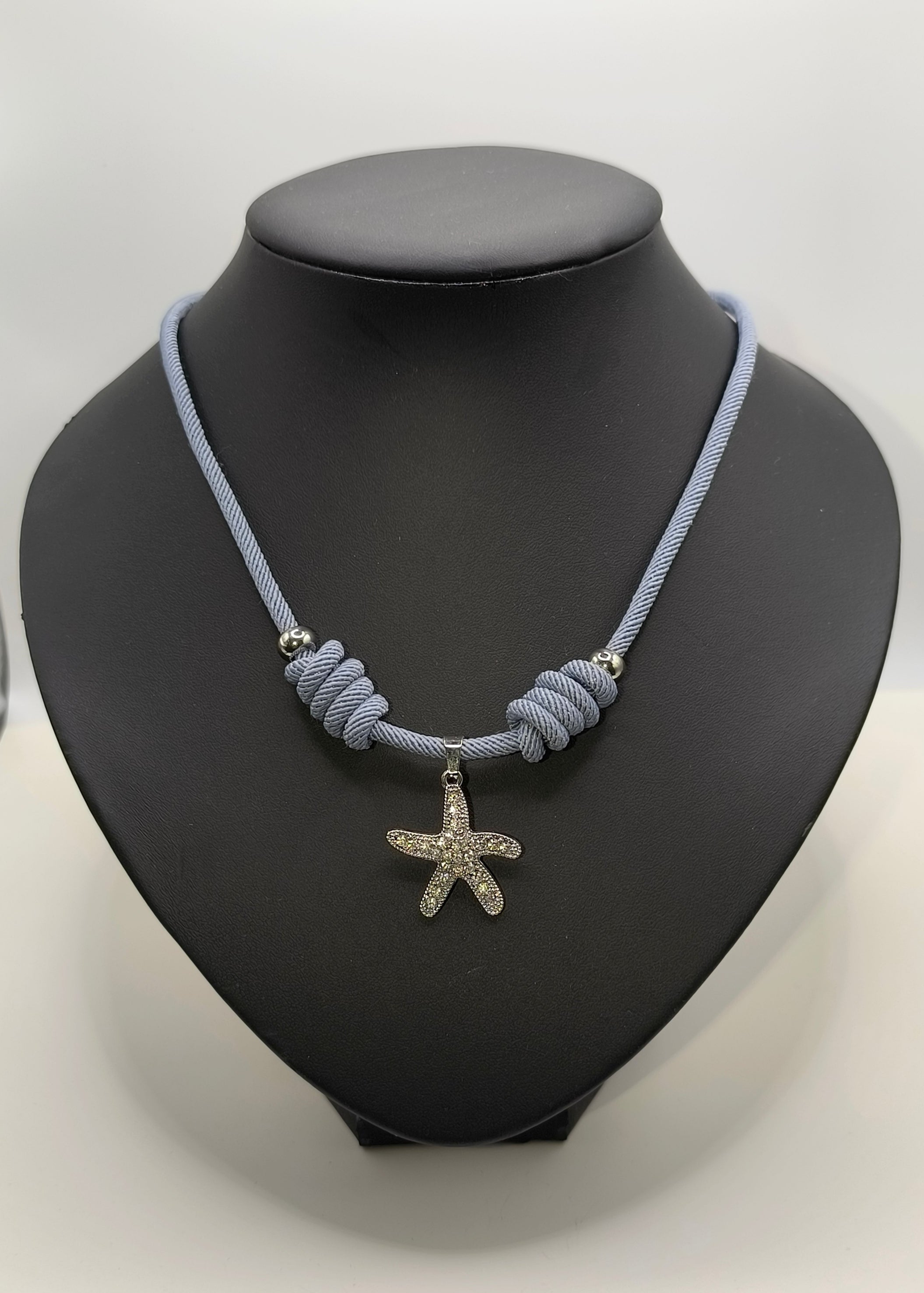 Halskette aus Seil jeansblau mit silbernem Seestern