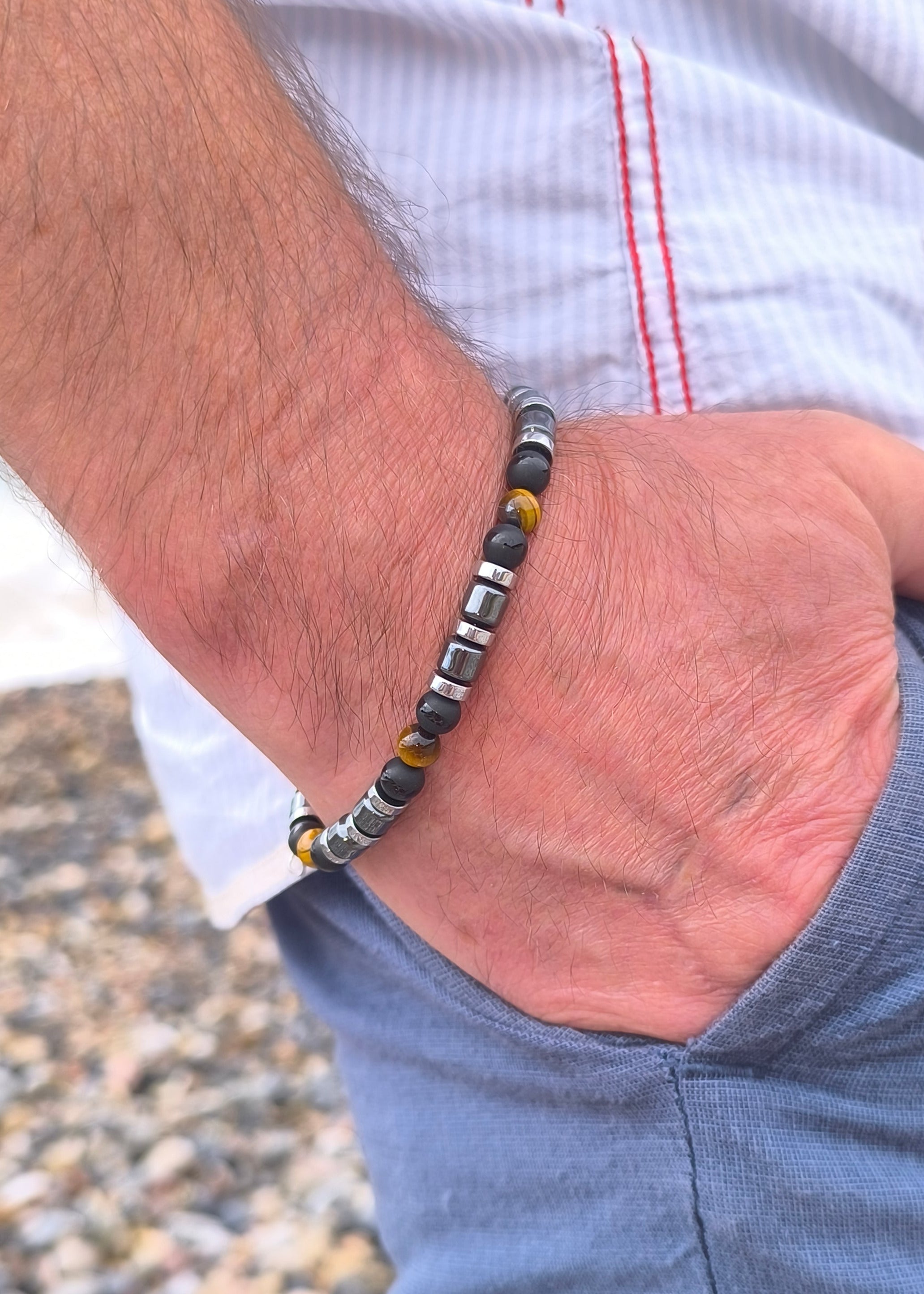 Perlen Armband mit gelben Tigeraugen, schwarzem Achat und Hämatit