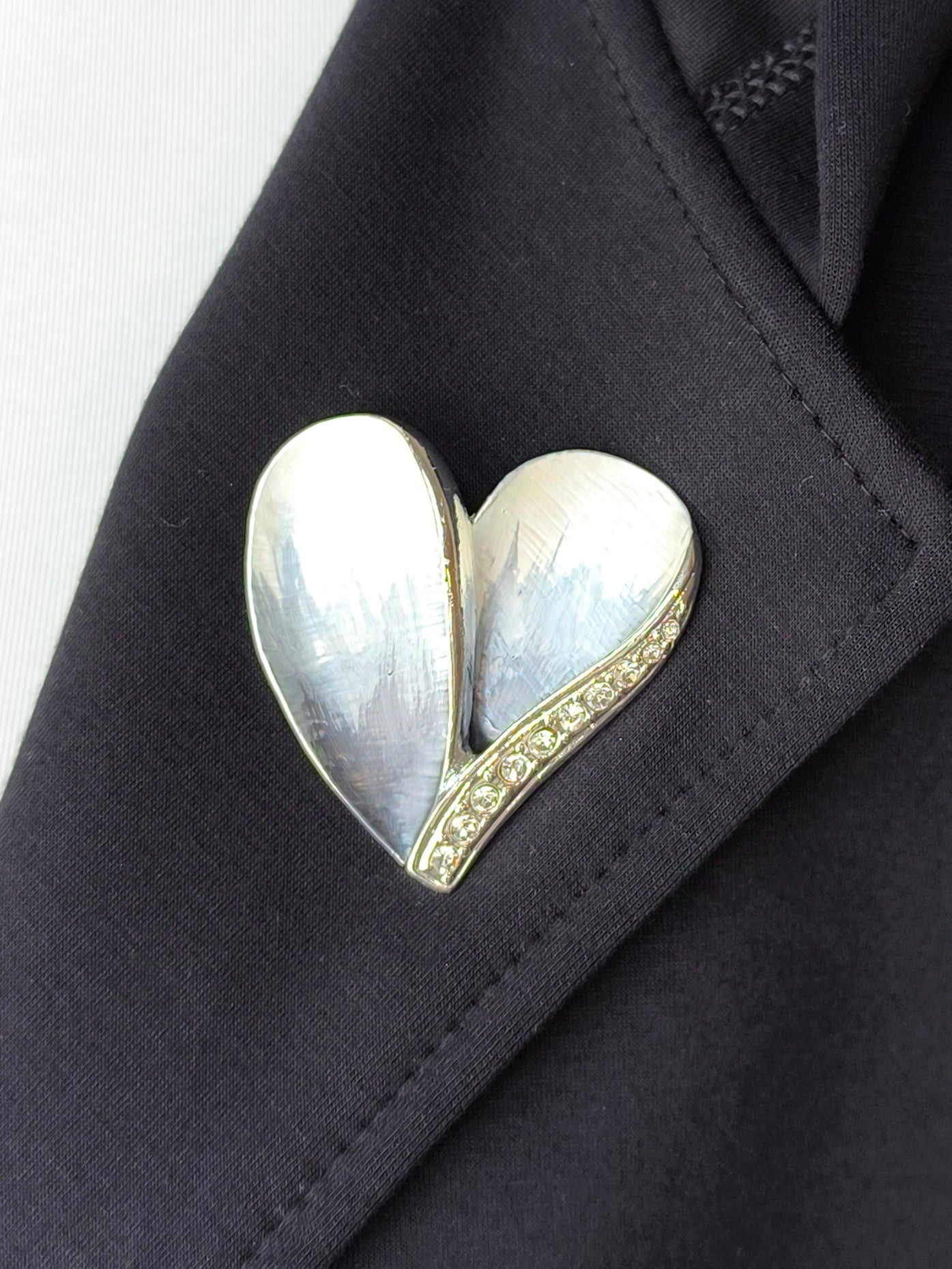 Magnet Broschen in verschiedenen Designs