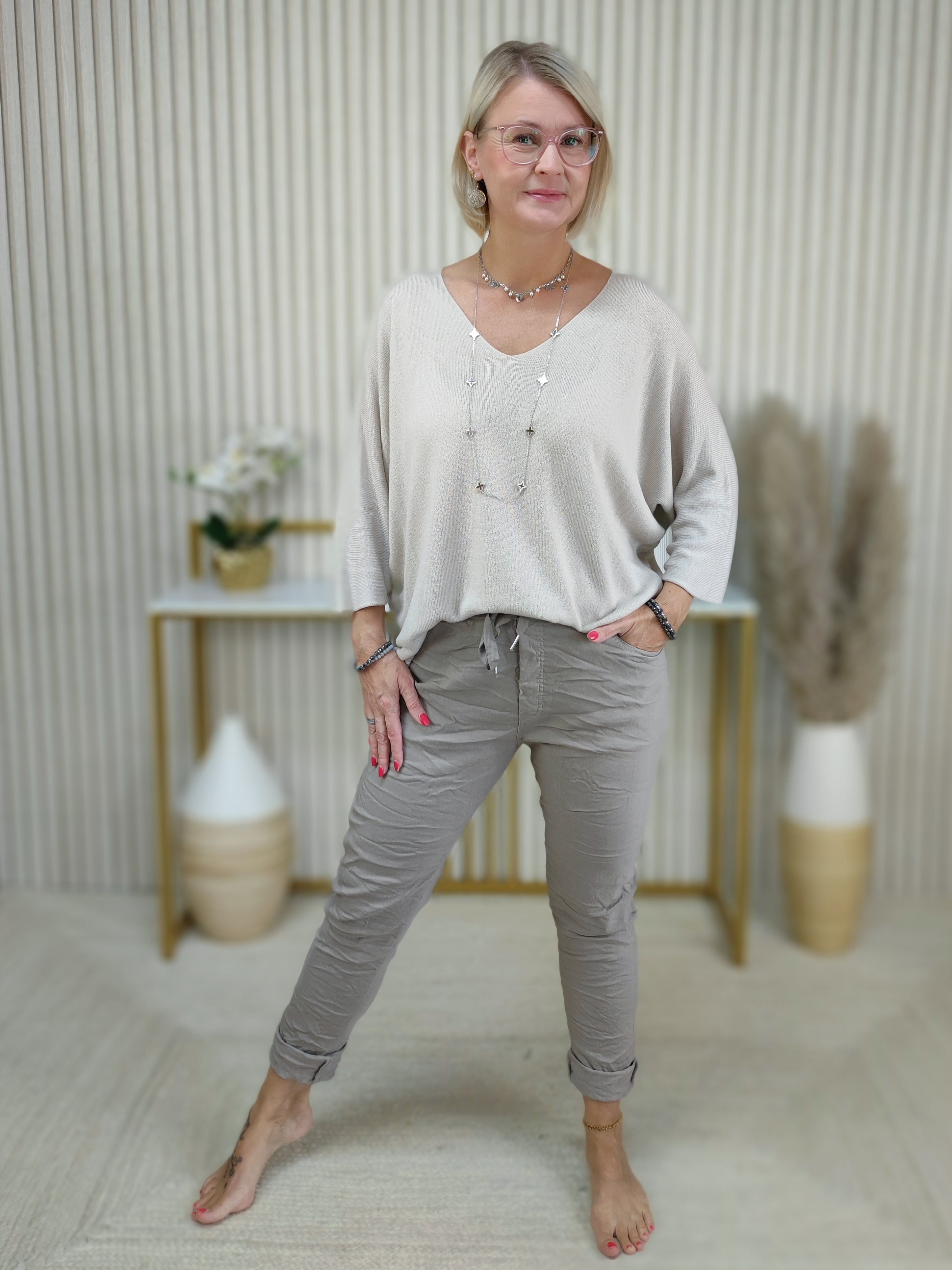 Leichter Pulli uni dunkelbeige (36-42)