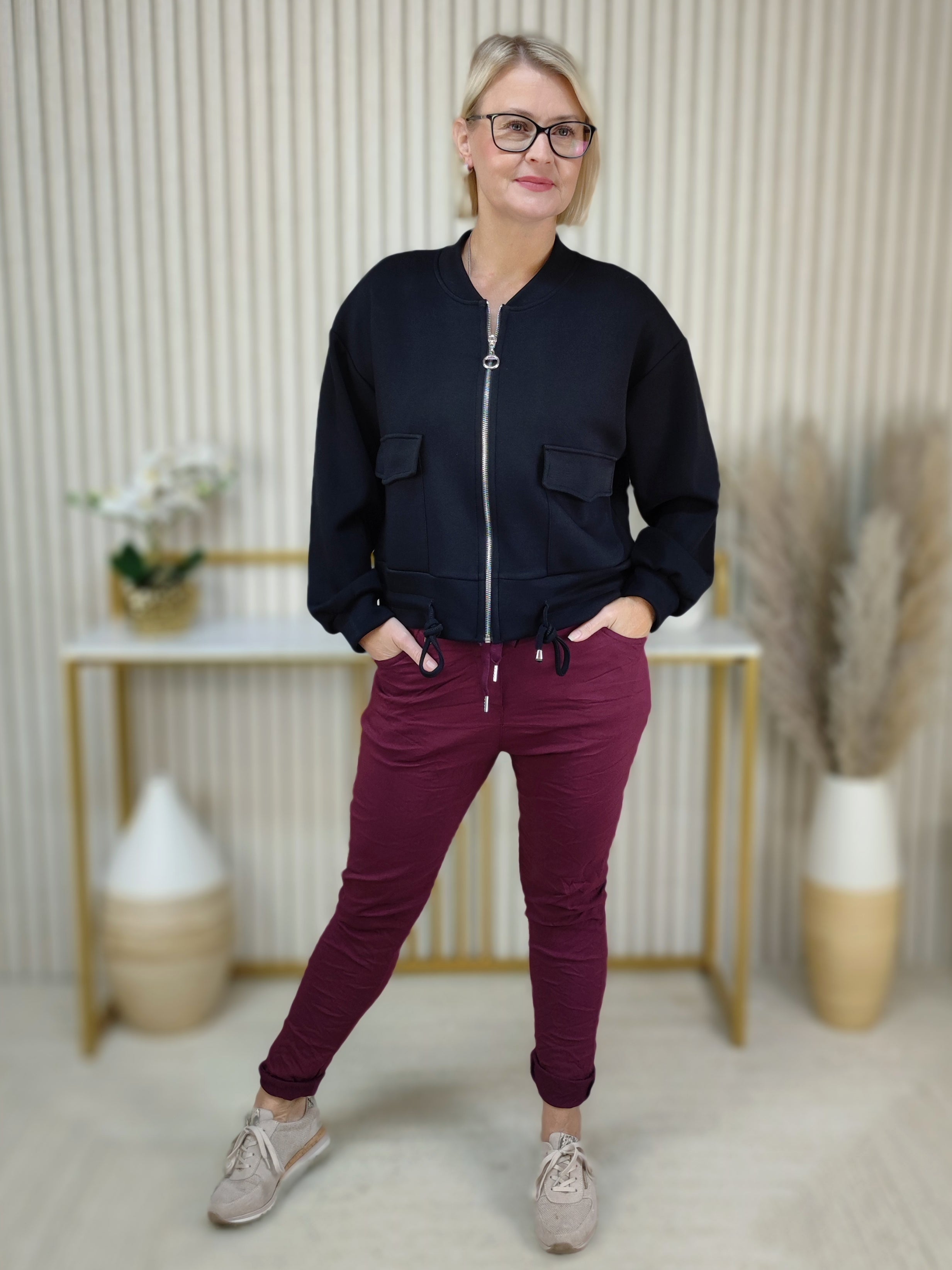 Sweatjacke schwarz (38-42/44)