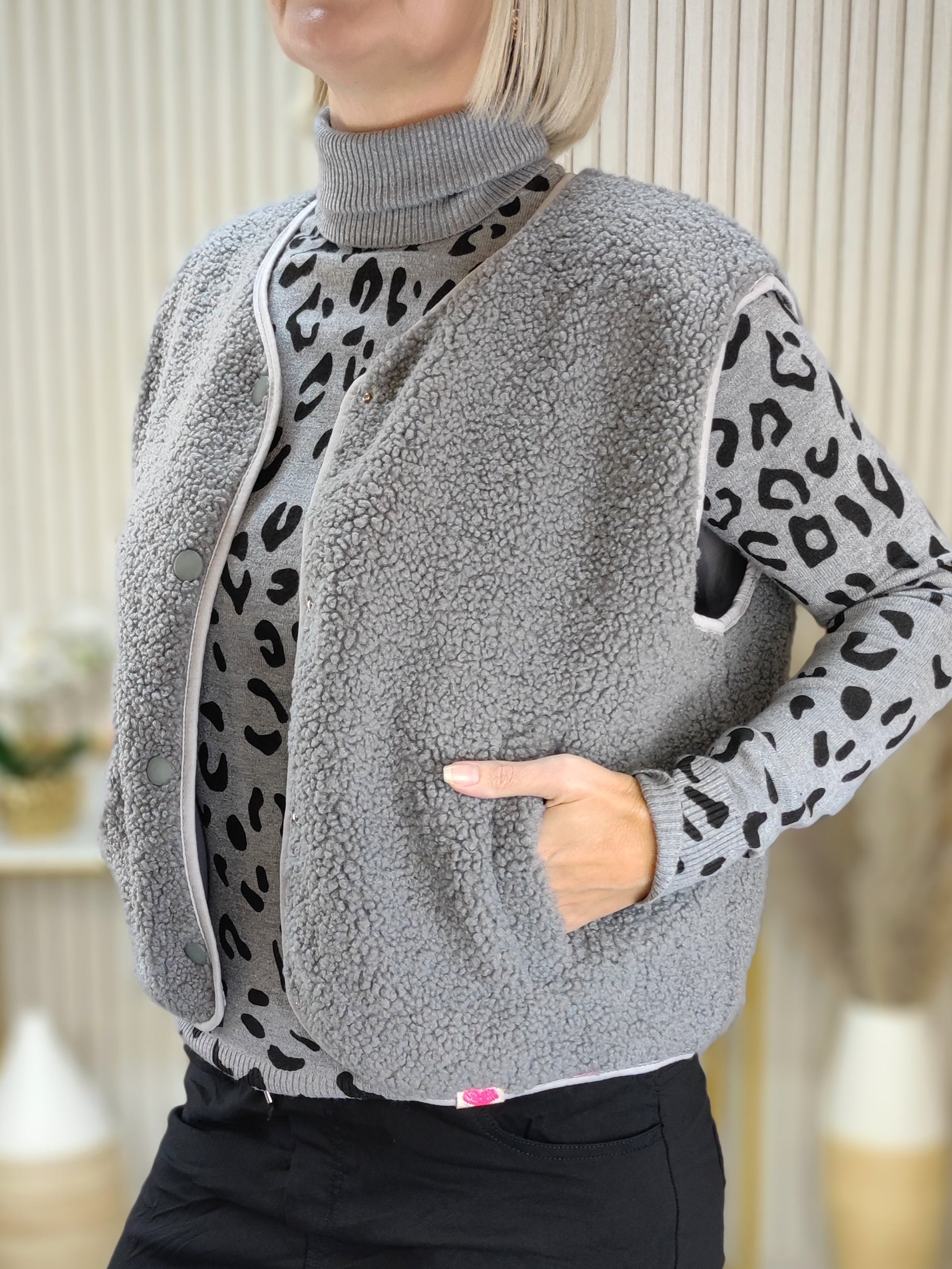 Teddy Weste grau (36-42)