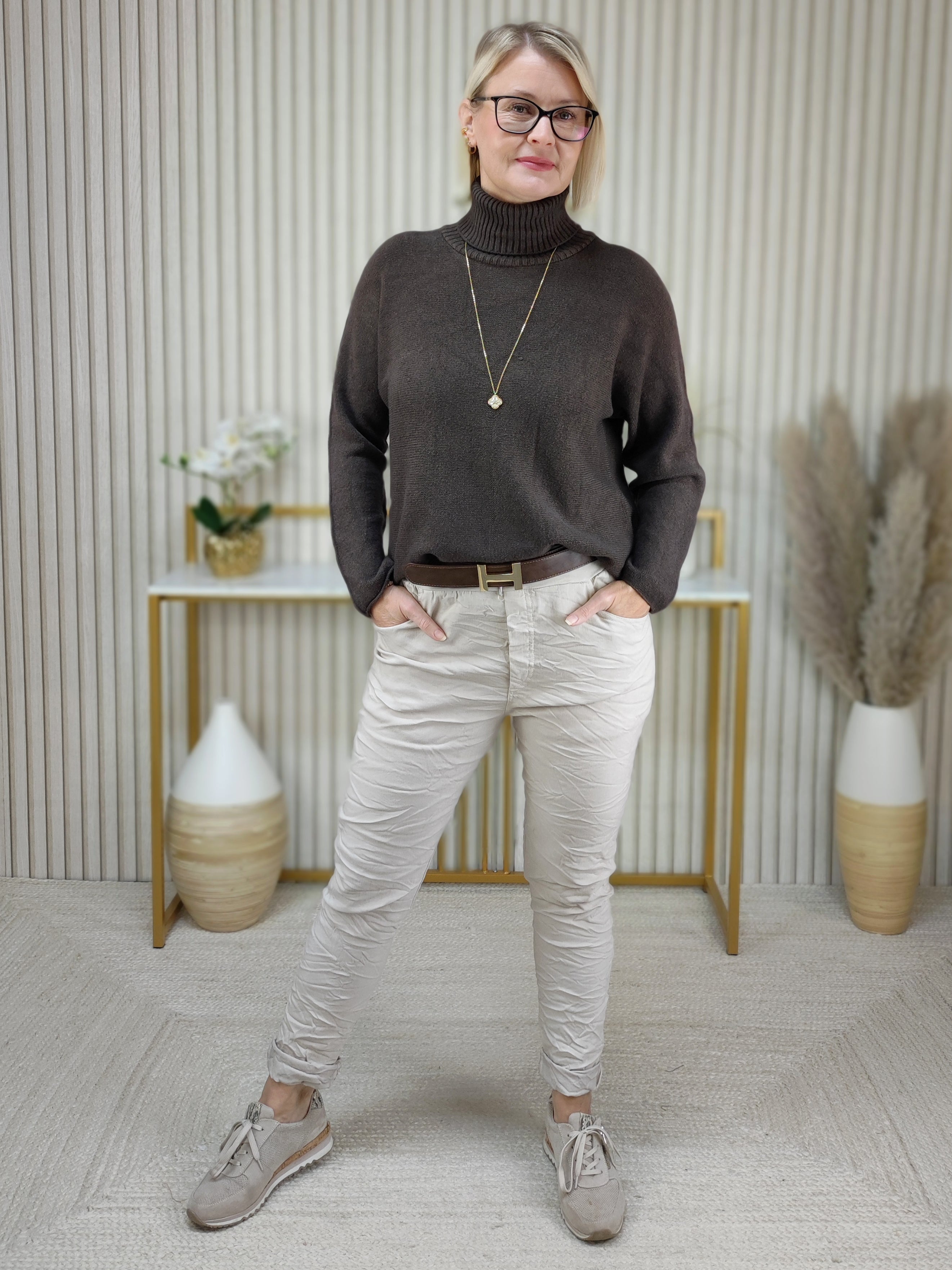 Pullover unifarben mit Rollkragen Schoko (36-40/42)
