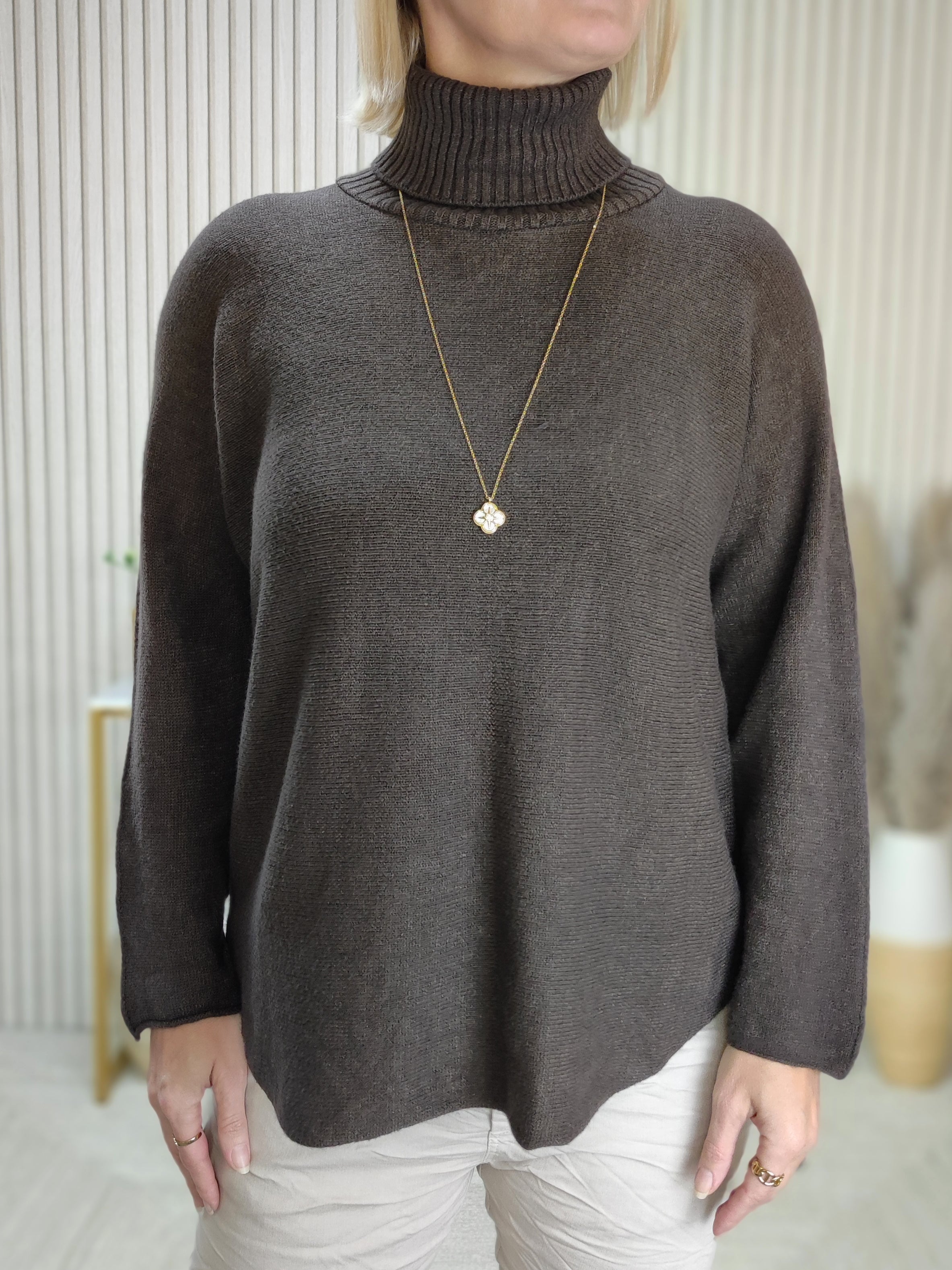 Pullover unifarben mit Rollkragen Schoko (36-40/42)
