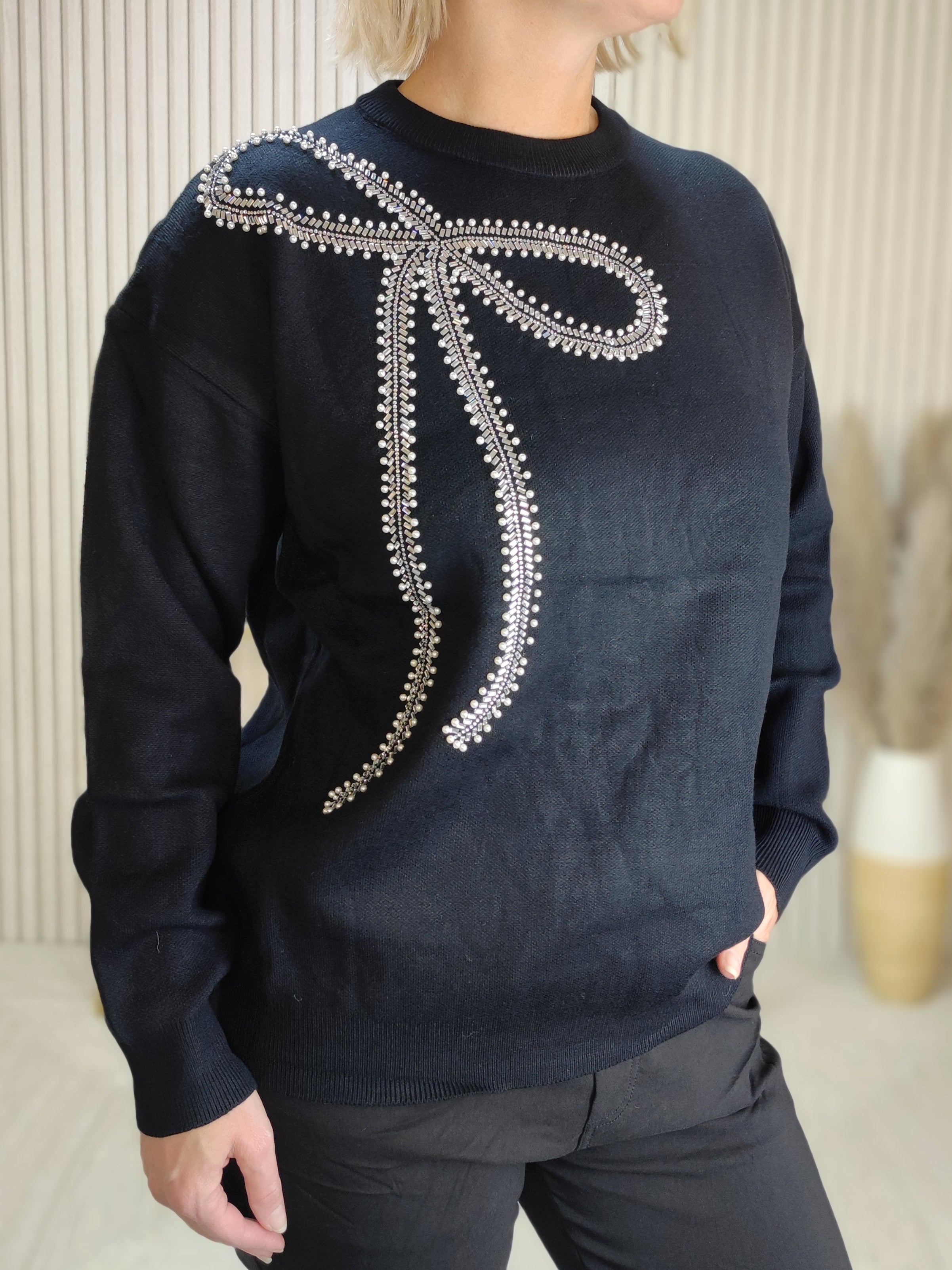 Pullover "Schleife" schwarz (36-44)
