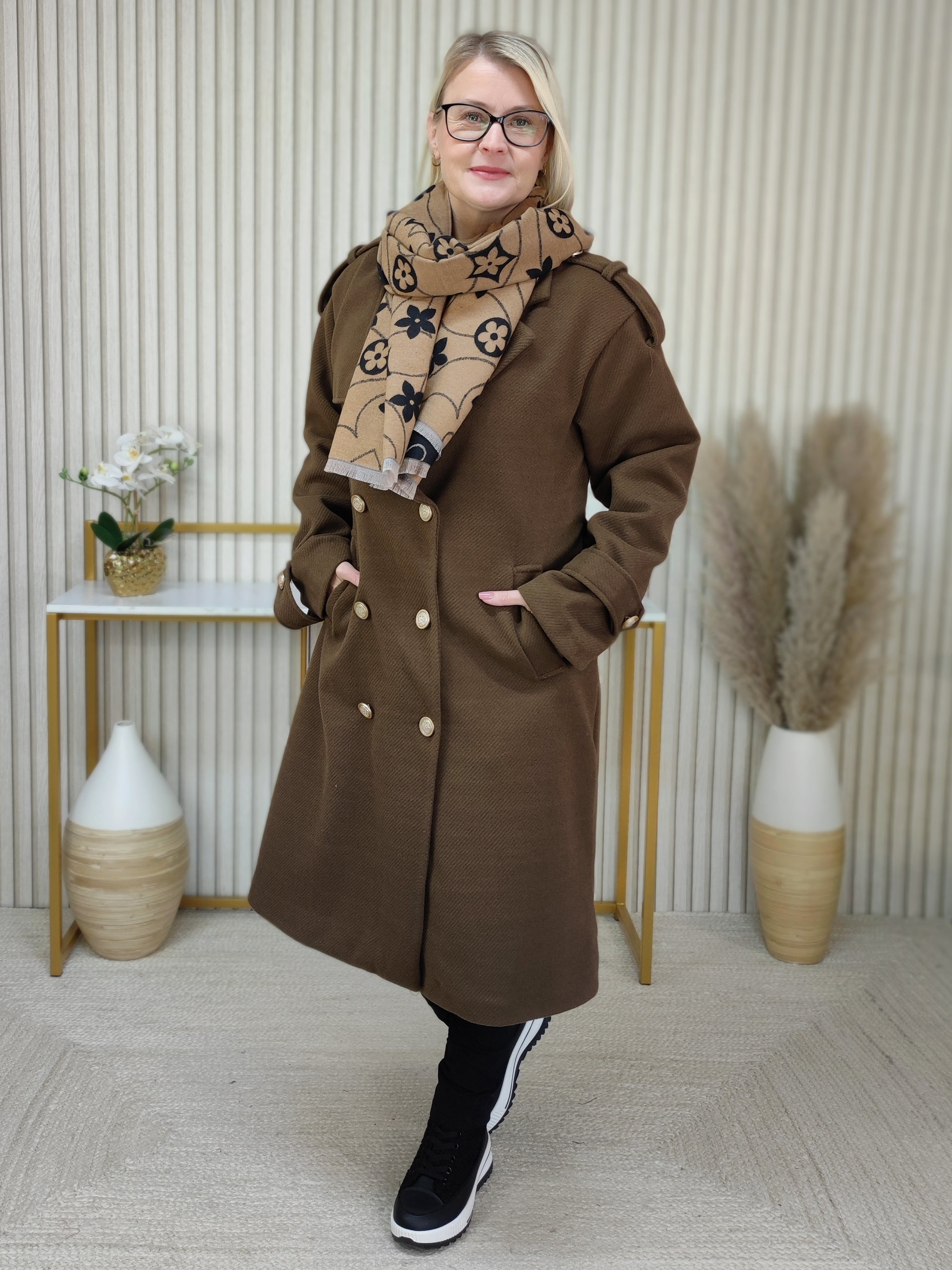 Weicher, warmer Schal gemustert in 3 Farben