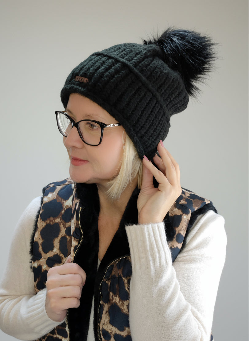 Wintermütze mit Bommel in 2 Farben