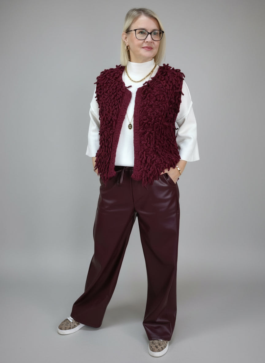 Hose in Lederoptik vino (38-42)