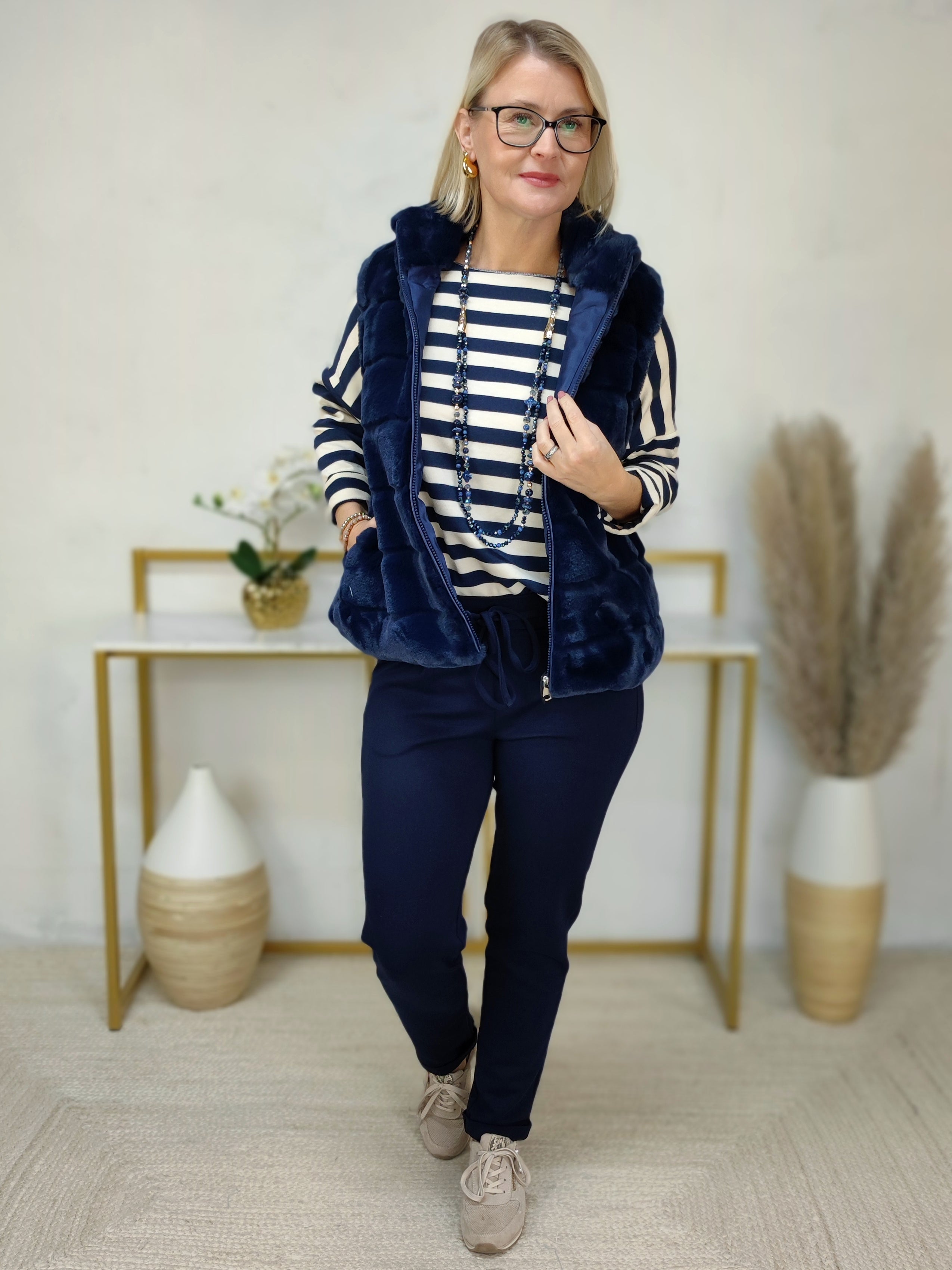 Fellweste dunkelblau in 2 Größen (36-40/42-44)