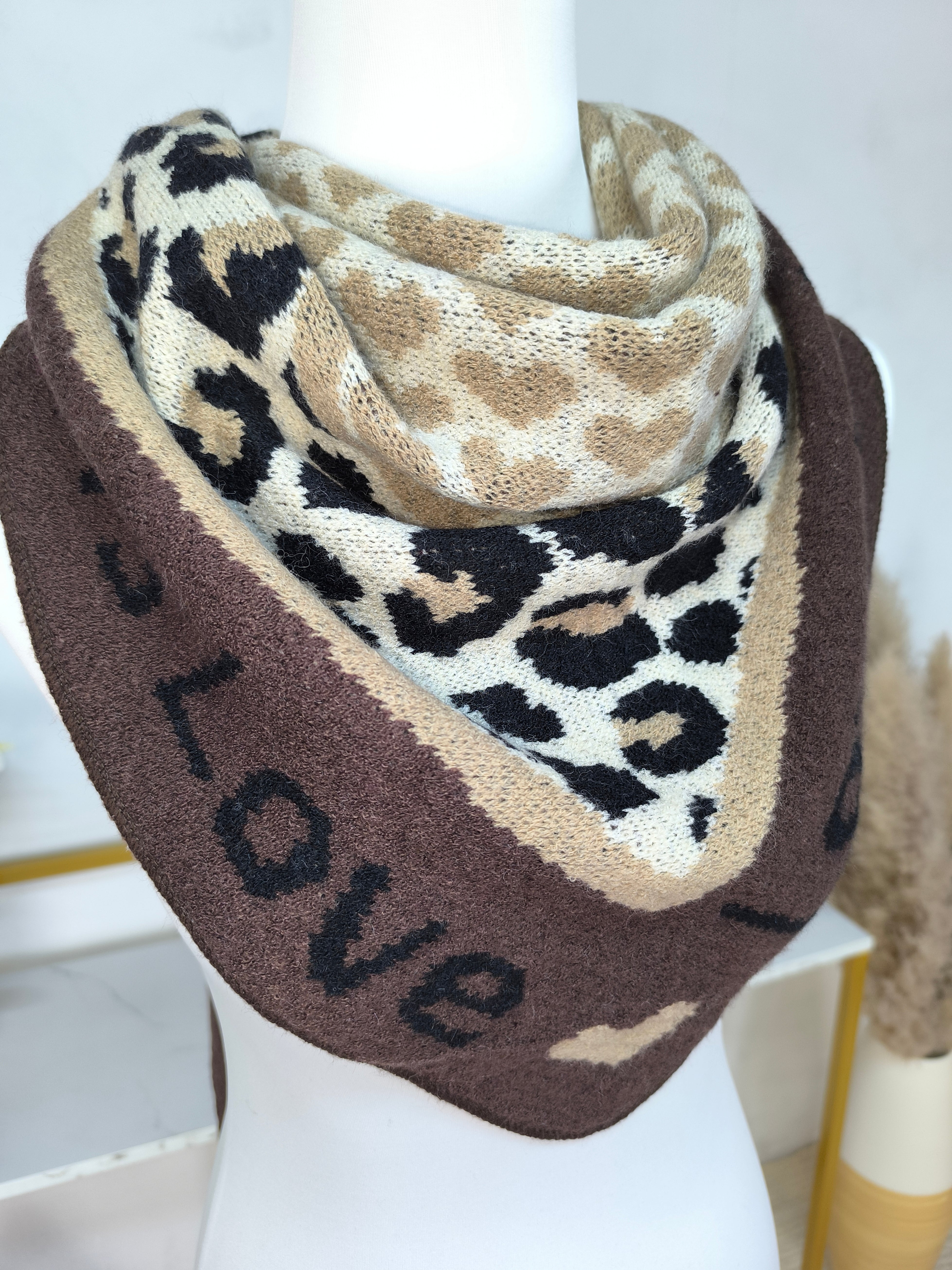 Wollschal/Dreieckschal "Love" beige/schoko