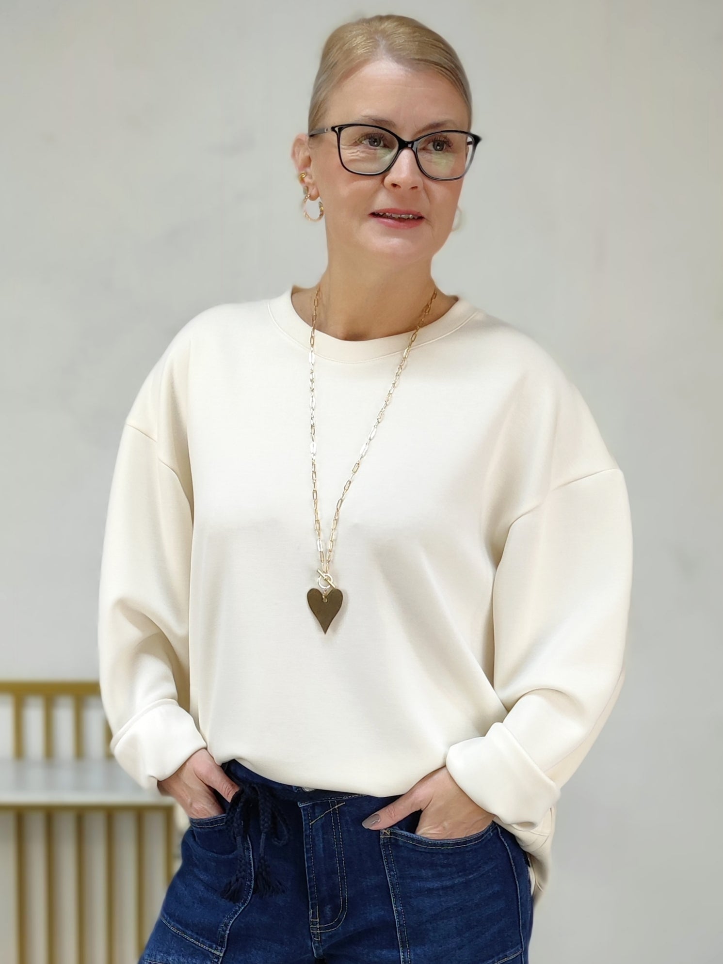 Sweatshirt einfarbig in creme (38/40-44)