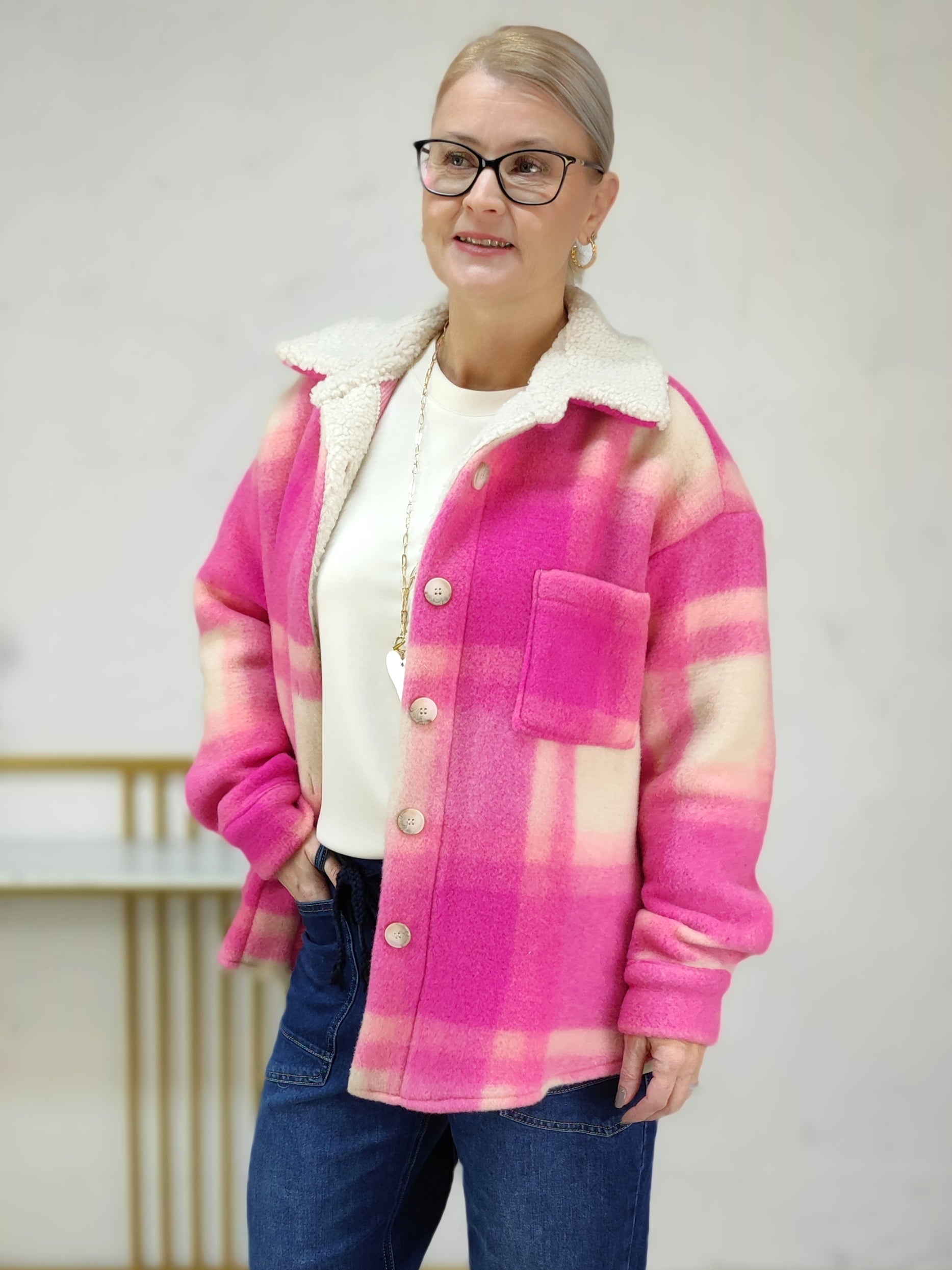 Warme Hemdjacke pink/beige (M & L)