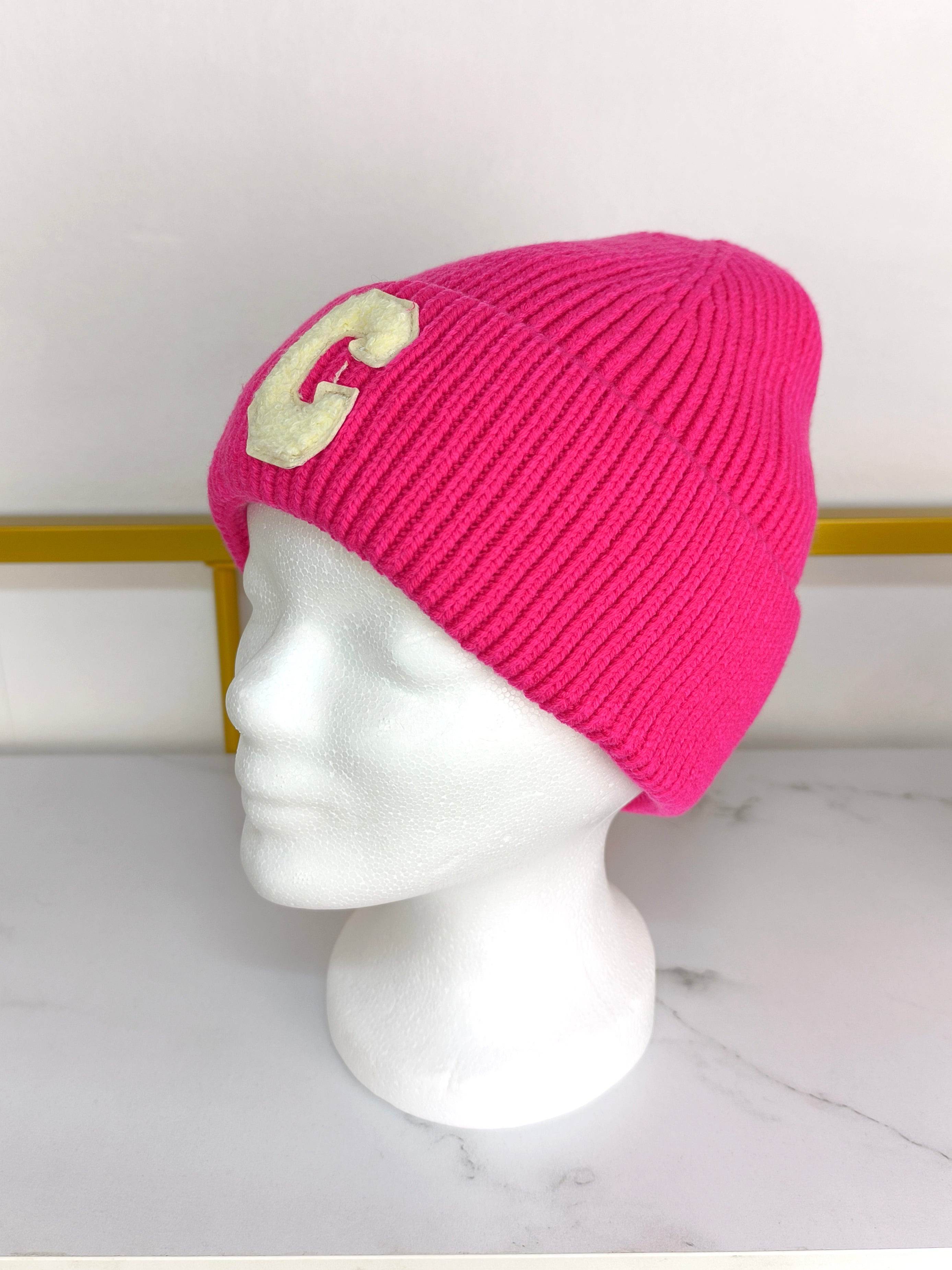 Mütze "C" in pink