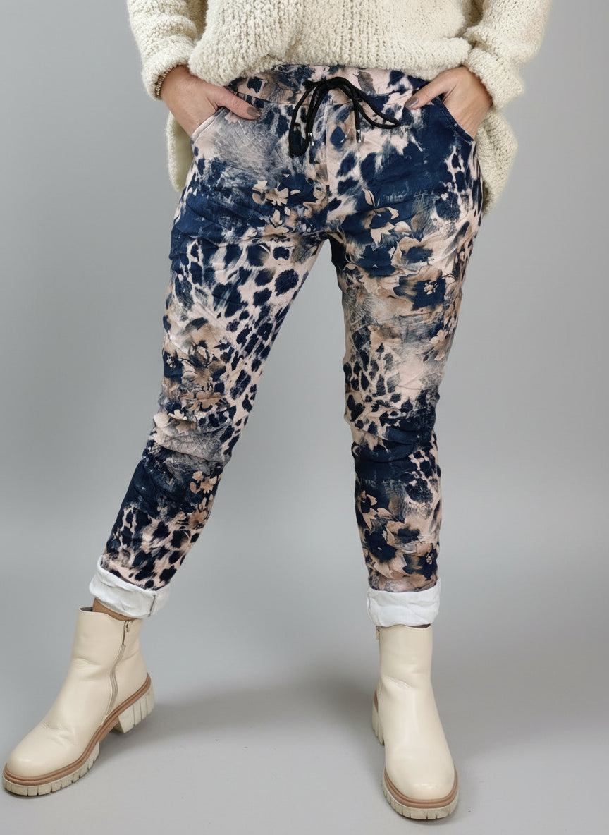 Gemusterte Hose/Joggpant beige/dunkelblau (38-42/44)