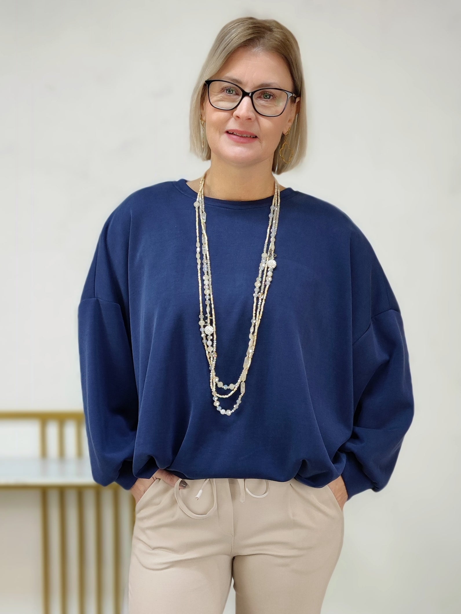 Sweatshirt einfarbig dunkelblau im Blusen Style (38-42/44)