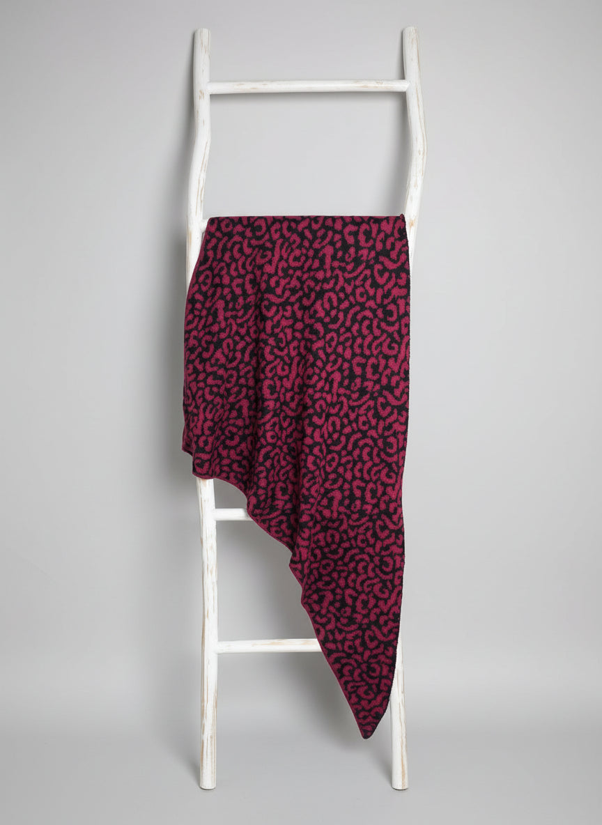 Wollschal/Dreieckschal "Leo" vino/schwarz