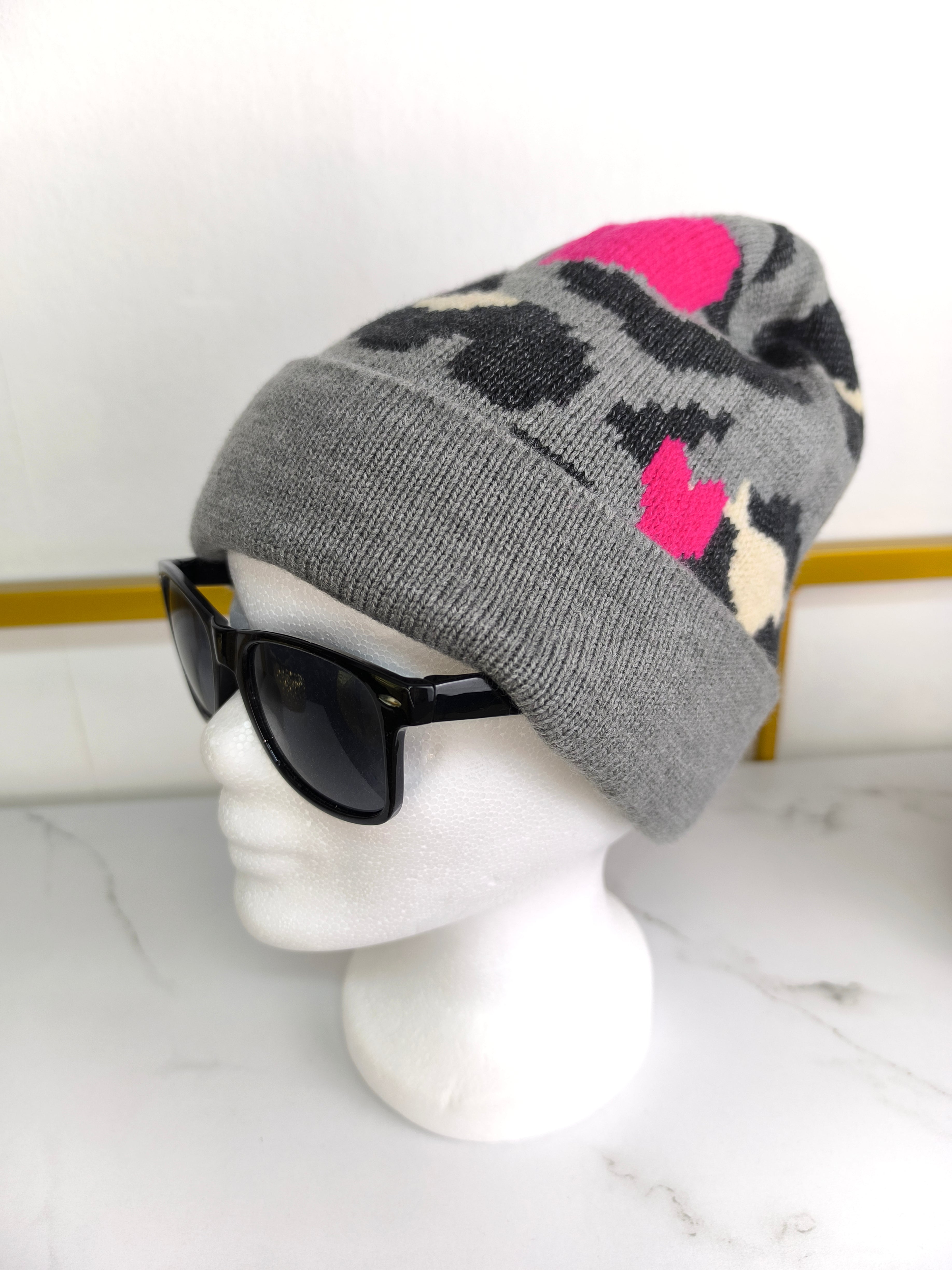 Mütze "Heart 2" in grau/pink