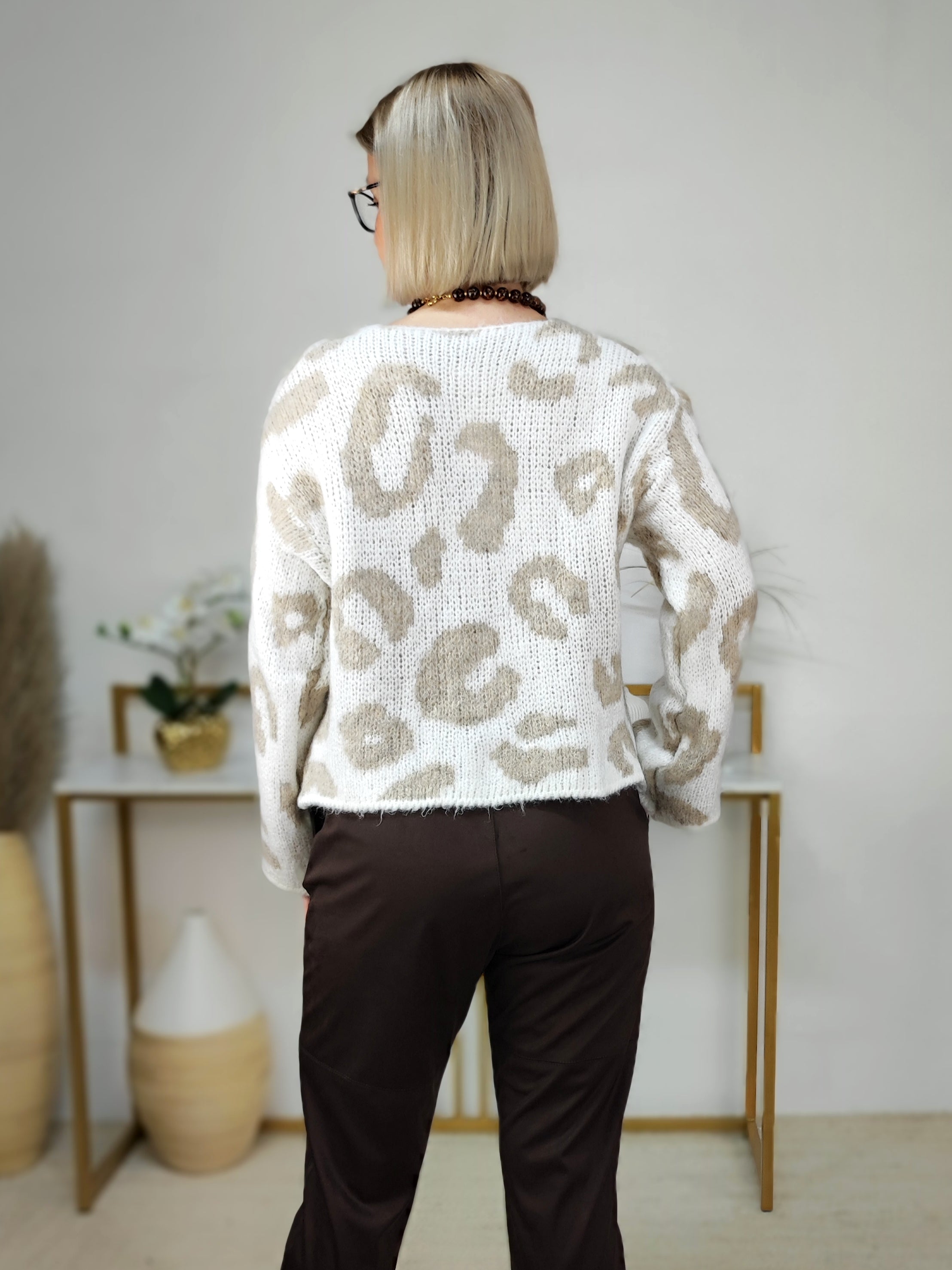 Kuschelige Strickjacke/Jackenpullover in wollweiss/beige (36-42)