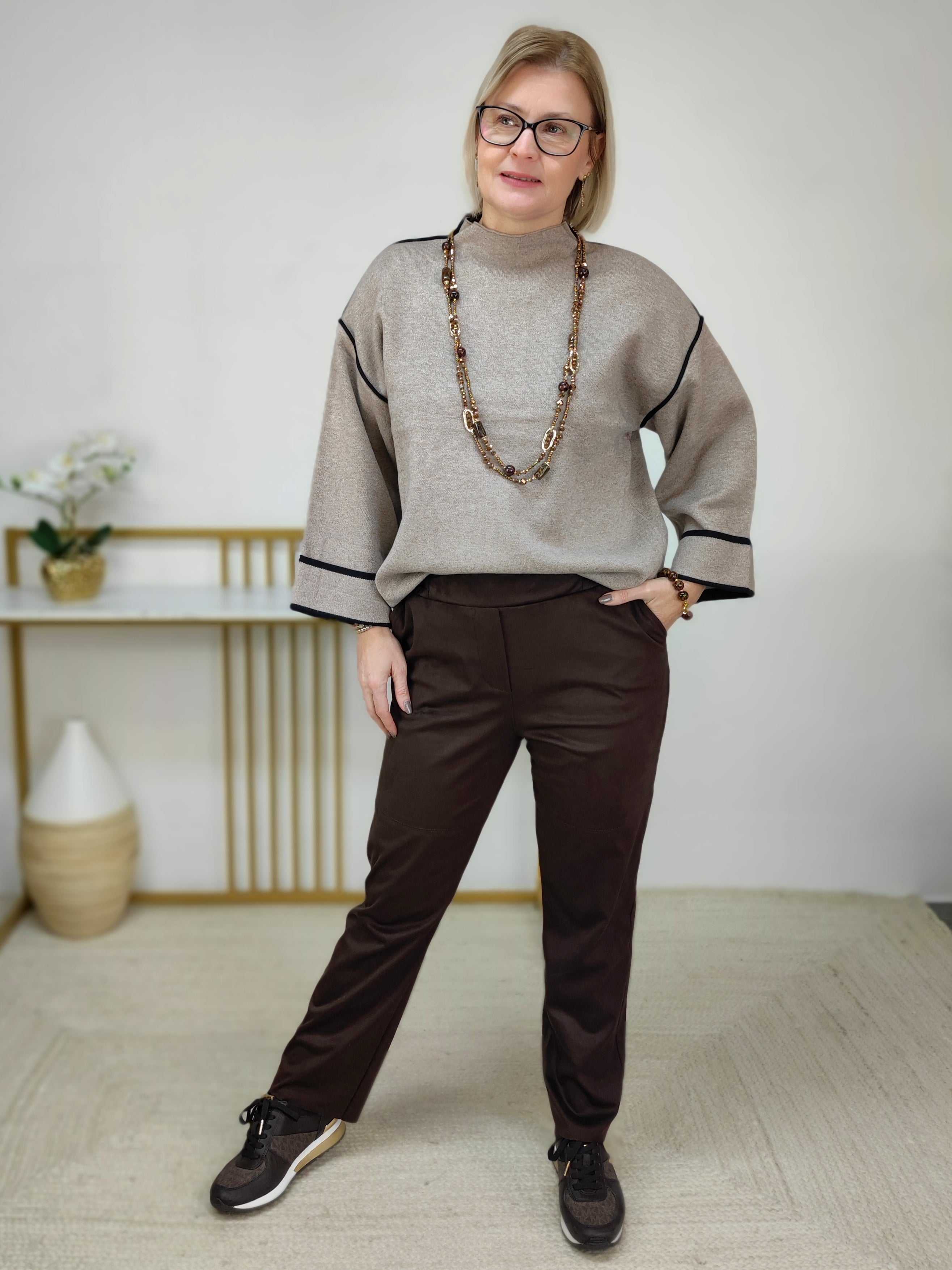 Pullover in camel mit Ziernähten (40-42/44)