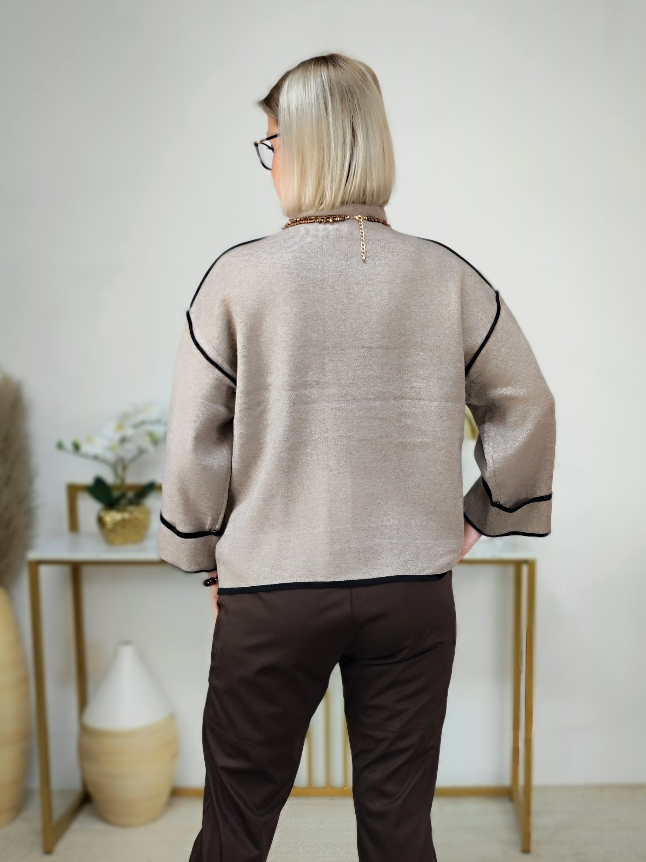Pullover in camel mit Ziernähten (40-42/44)