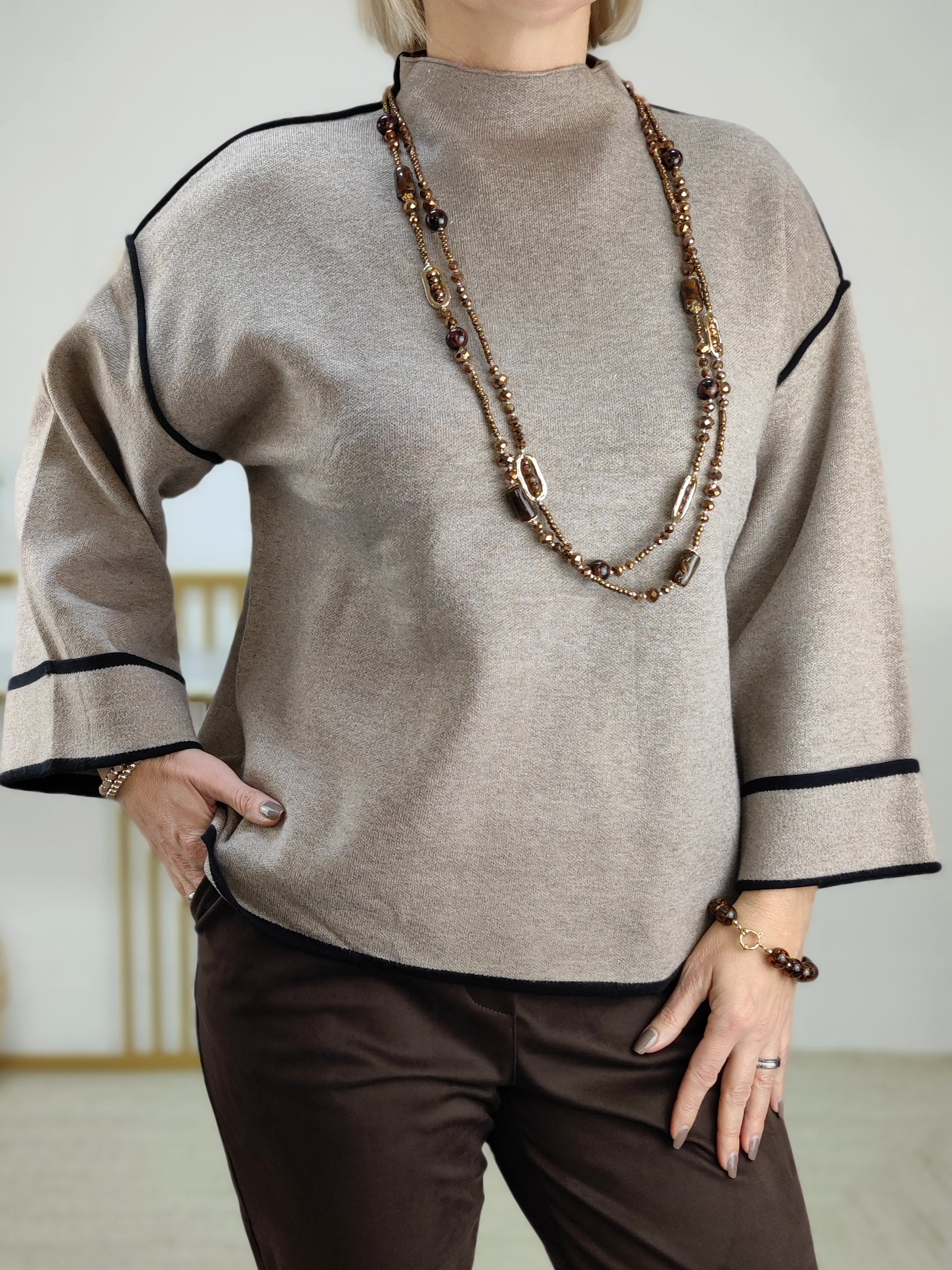 Pullover in camel mit Ziernähten (40-42/44)