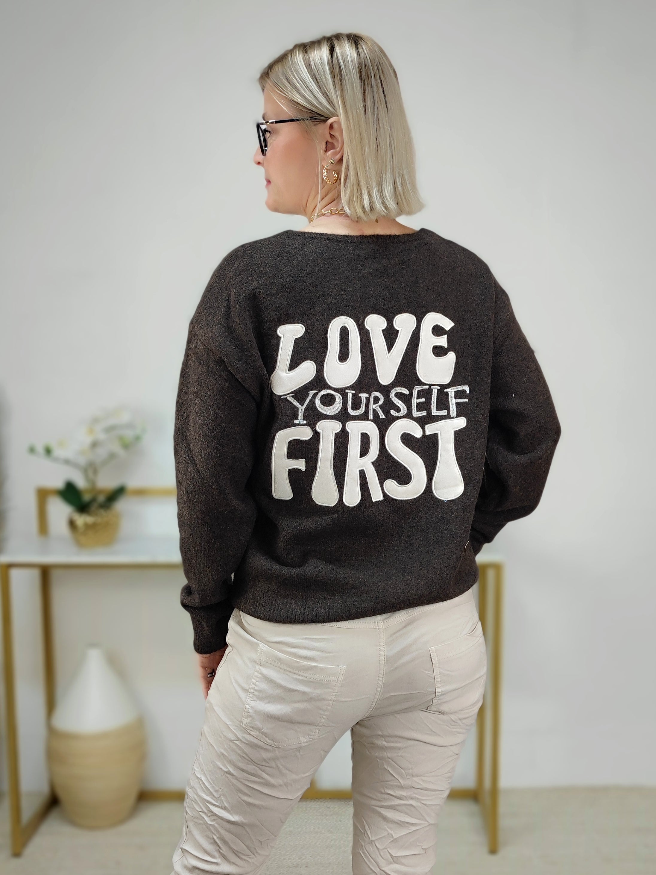 Pullover "Love Yourself" schoko (36-42)