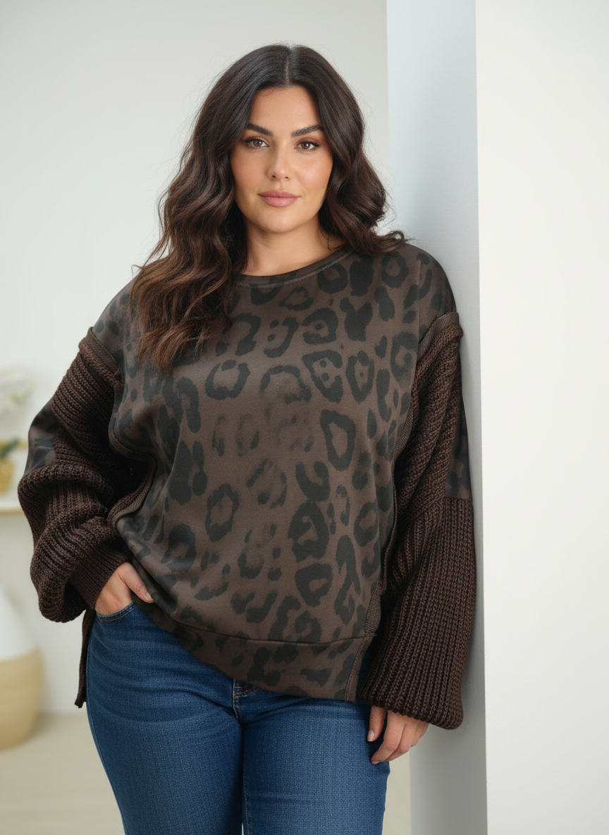 Cooles Sweatshirt mit Materialmix in schoko mit Leo Muster (40-46)