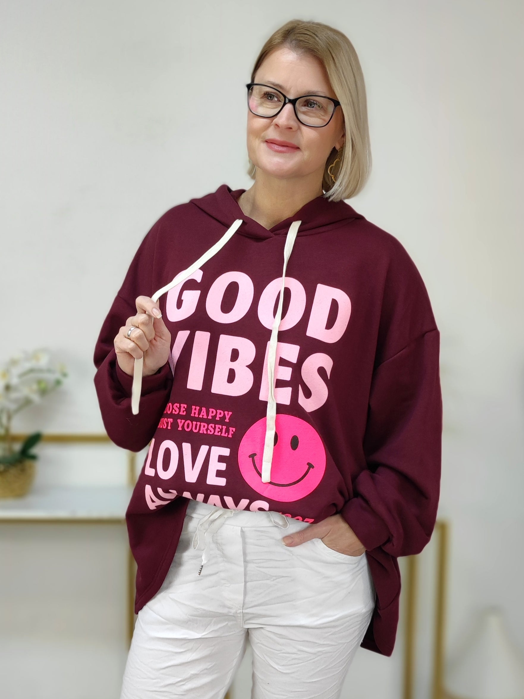Sweatshirt/Hoodie "Good Vibes" vino (38-42/44)