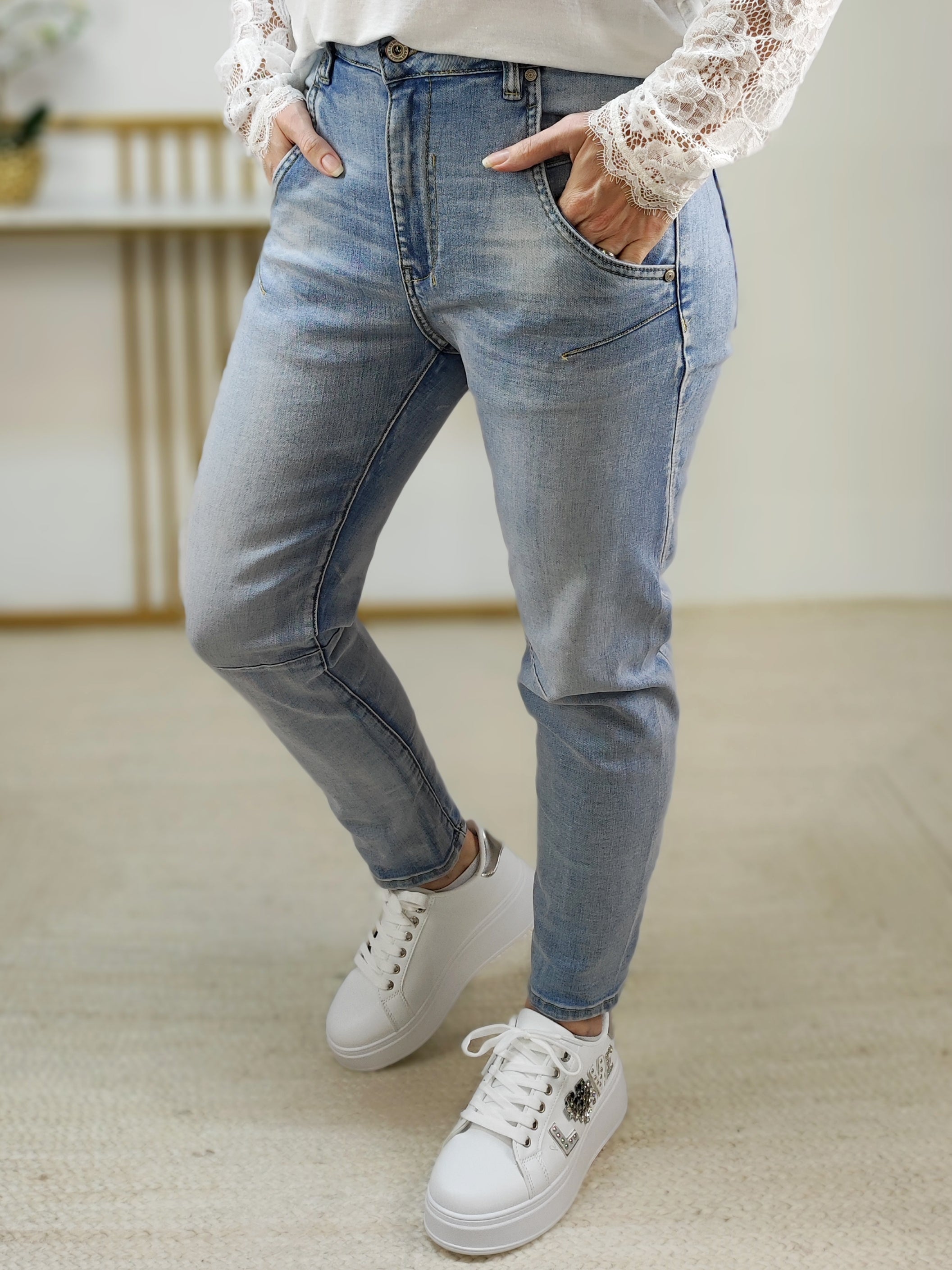 Helle Stretchjeans "Emma" Größen 38 -46