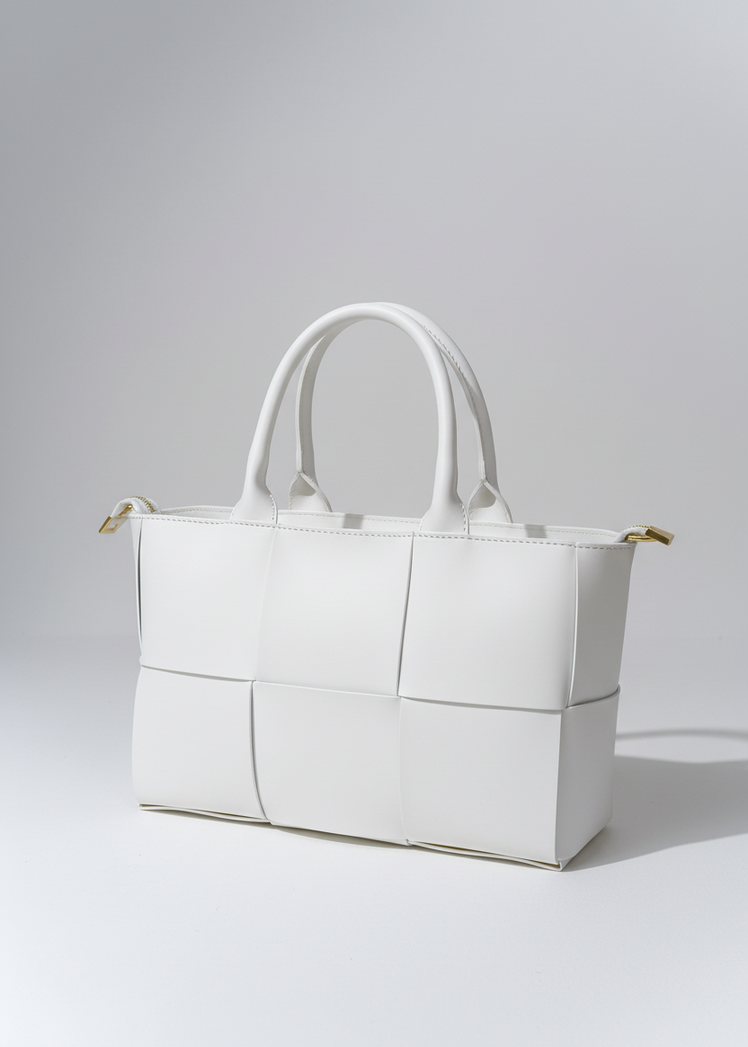 Stylische Handtasche weiss aus Leder