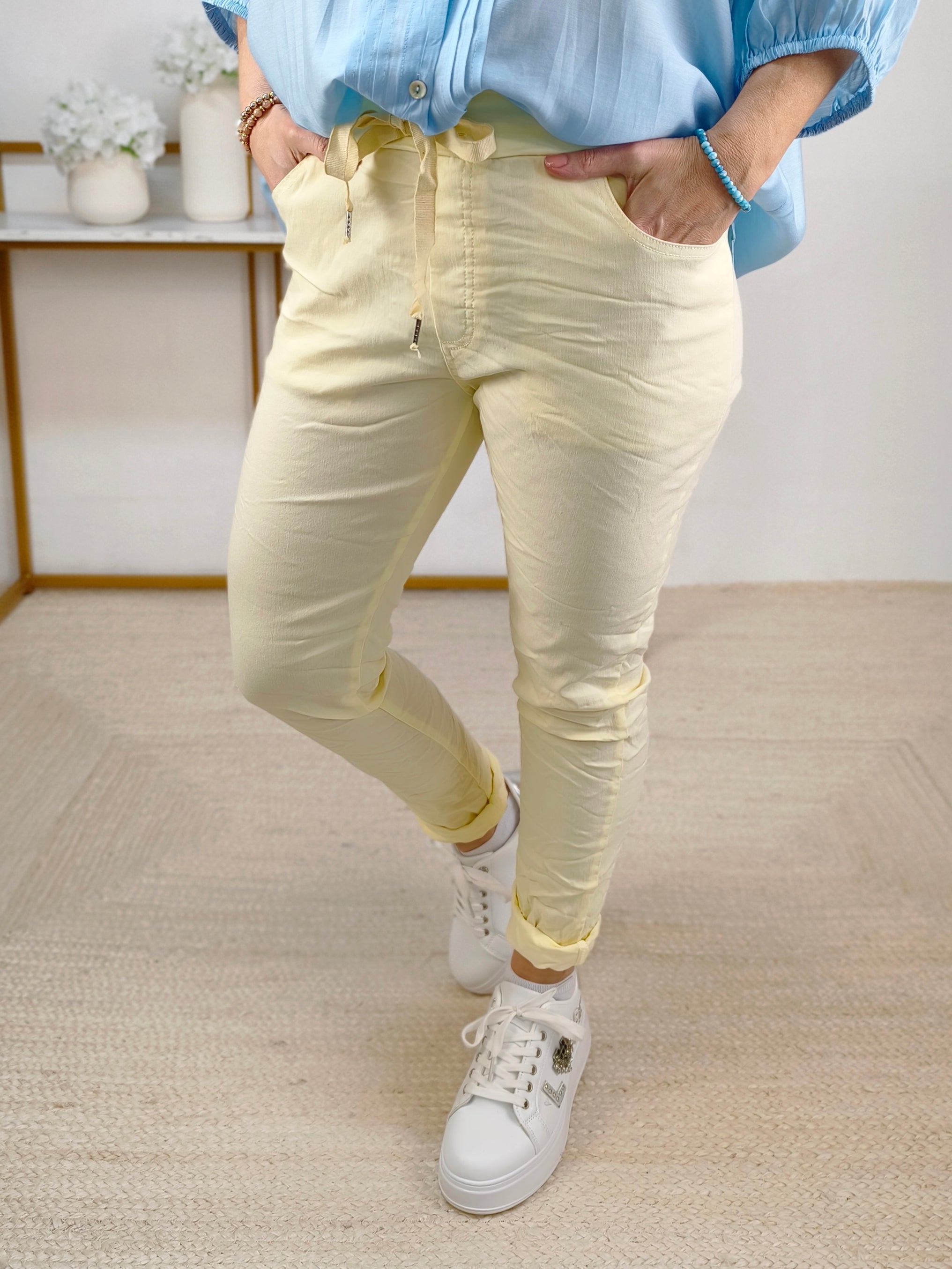 Stretchhose/Joggpant buttergelb (36-42/44)