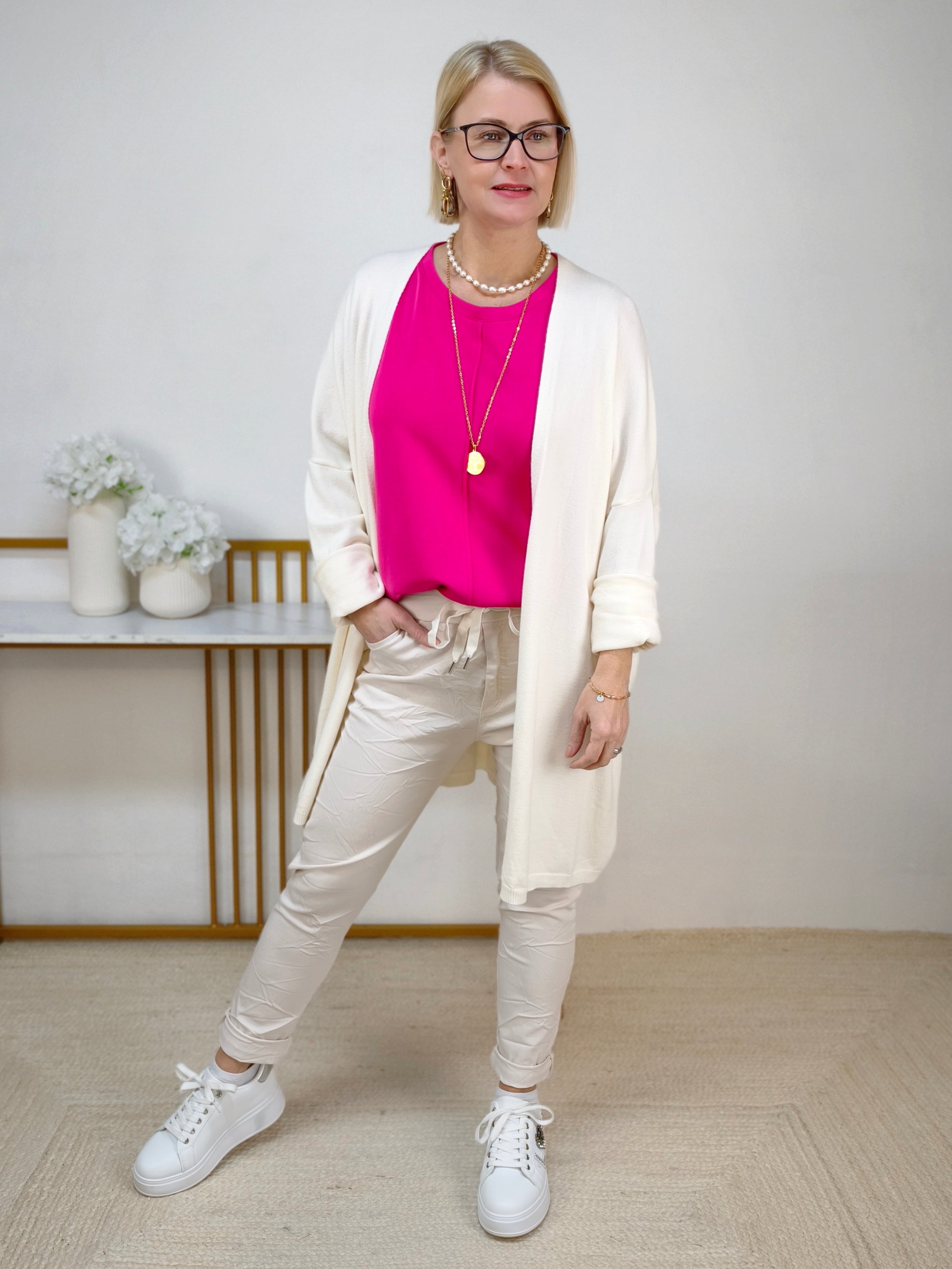 Strickjacke/Cardigan wollweiss (36-44/46)