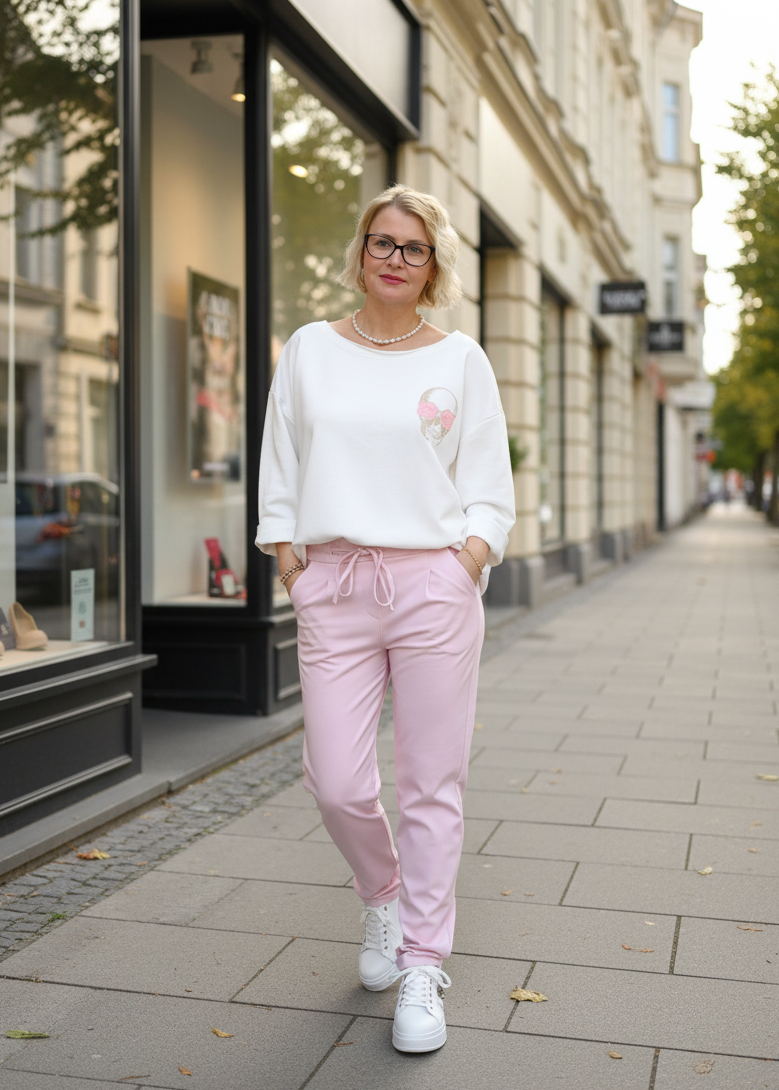 Leichtes Sweatshirt "Skull" in weiss (40-44)