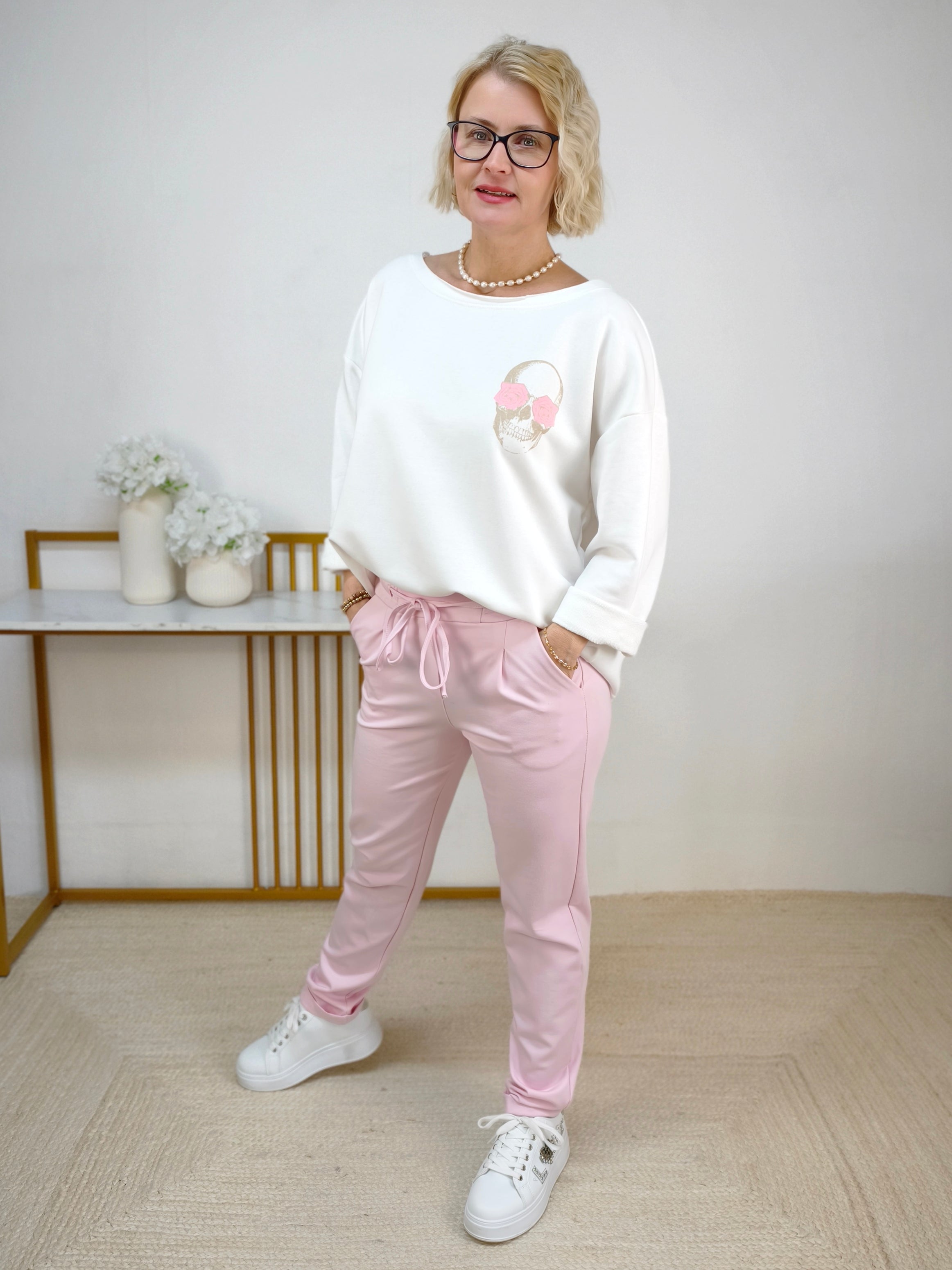 Leichtes Sweatshirt "Skull" in weiss (40-44)