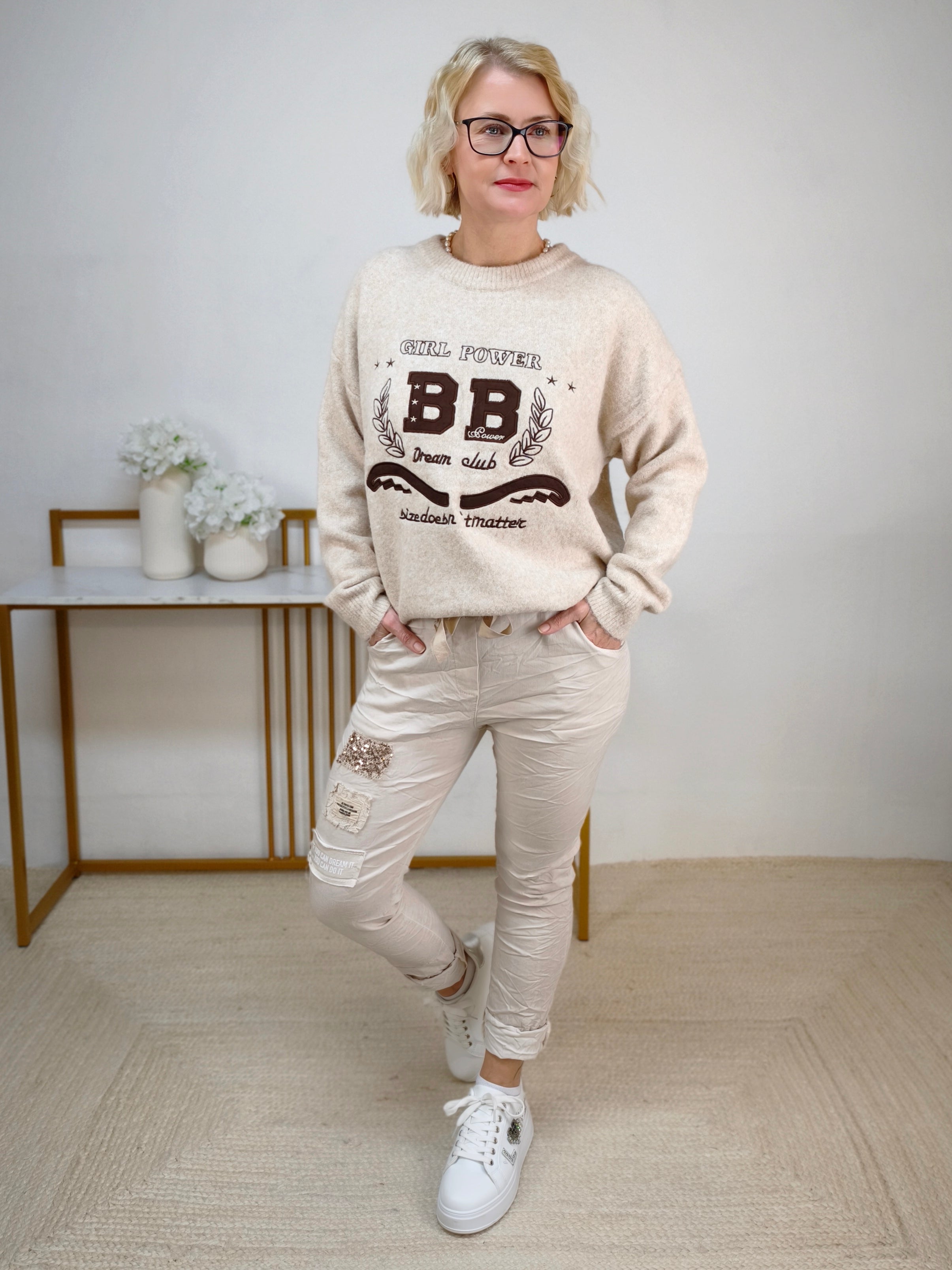 Pullover "Girl Power" beige (36-42)