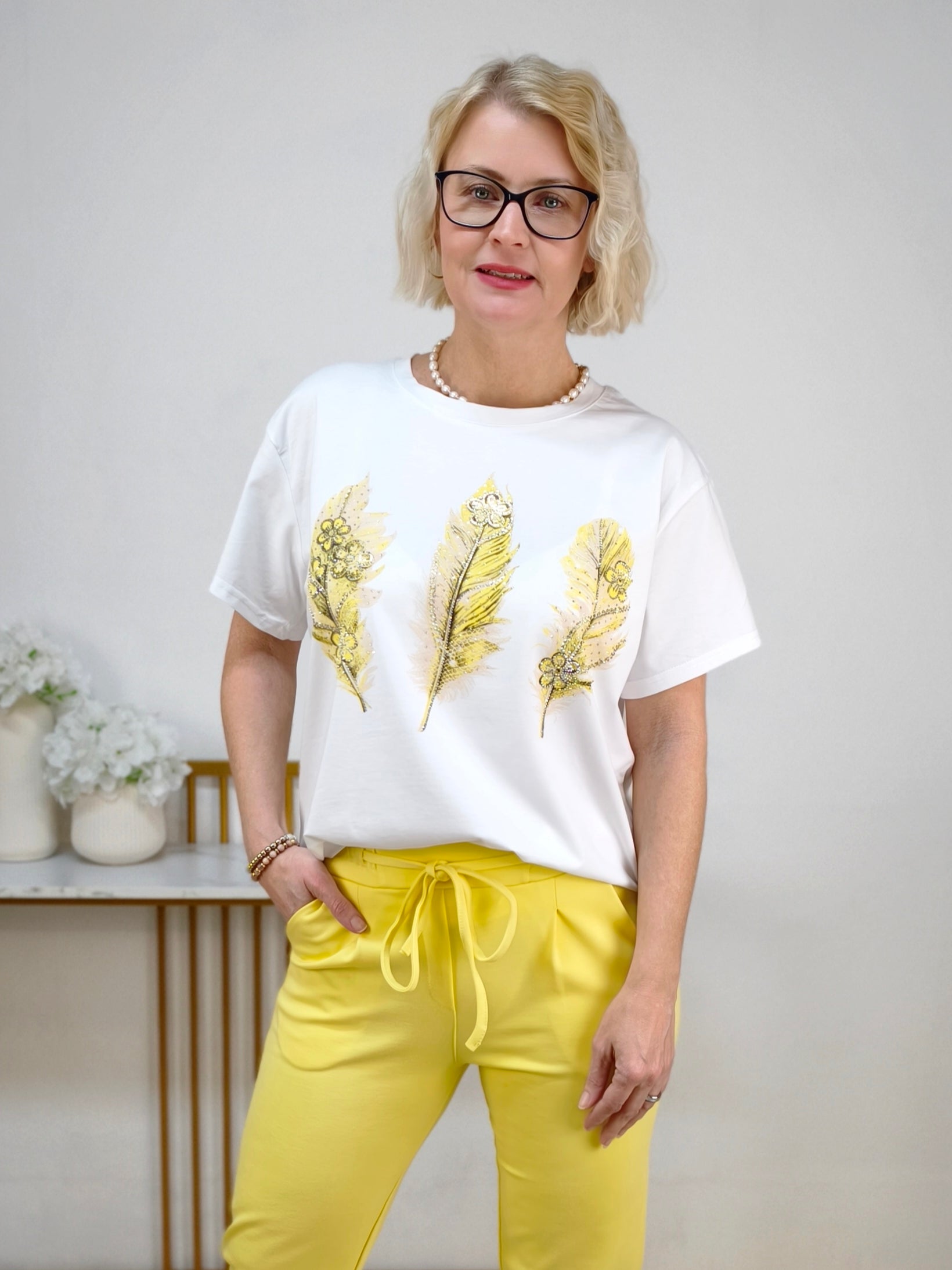 T-Shirt "Feder" weiss/gelb (40-42)