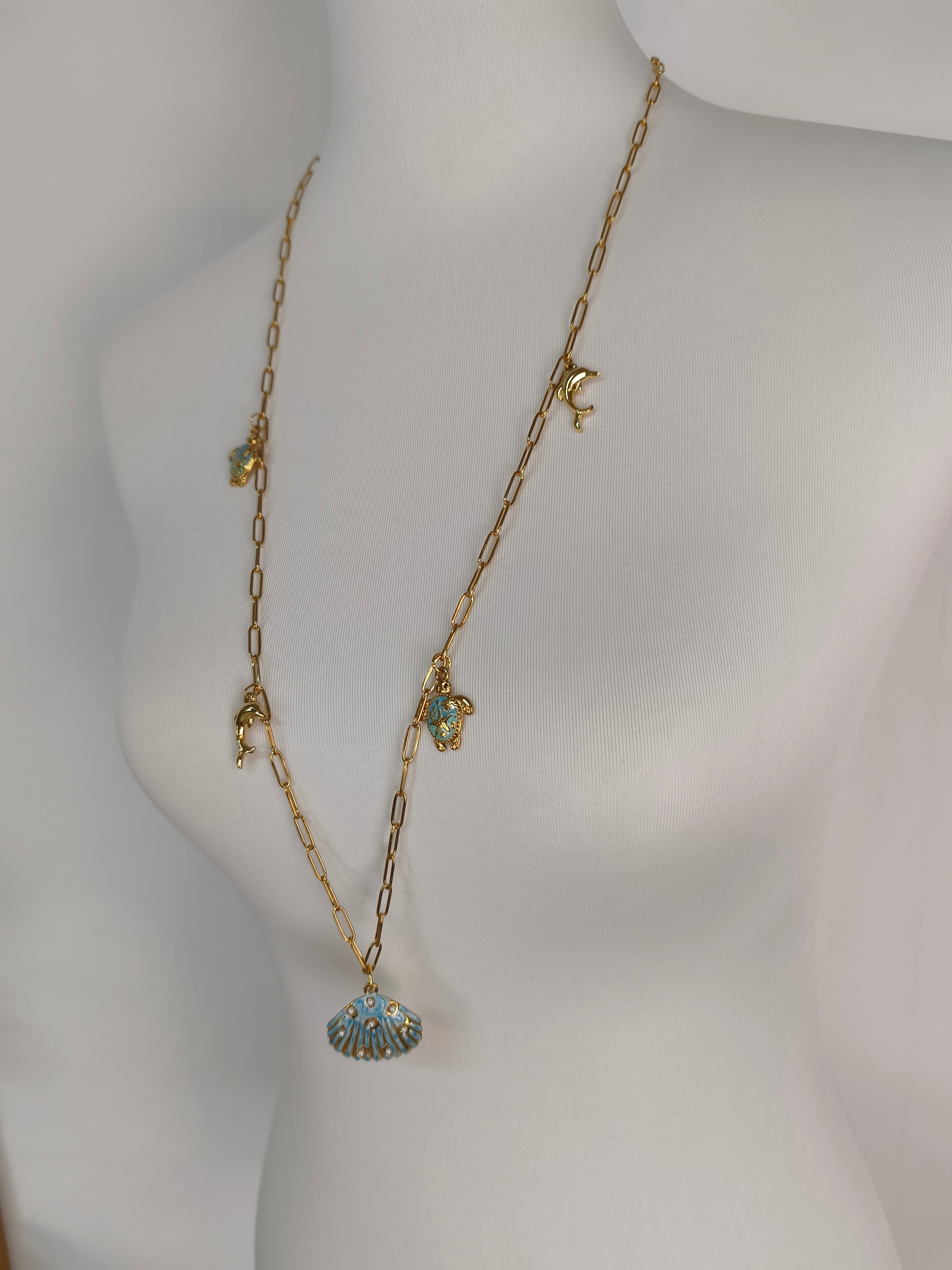 Halskette lang mit verschiedenen Charms goldfarben/hellblau
