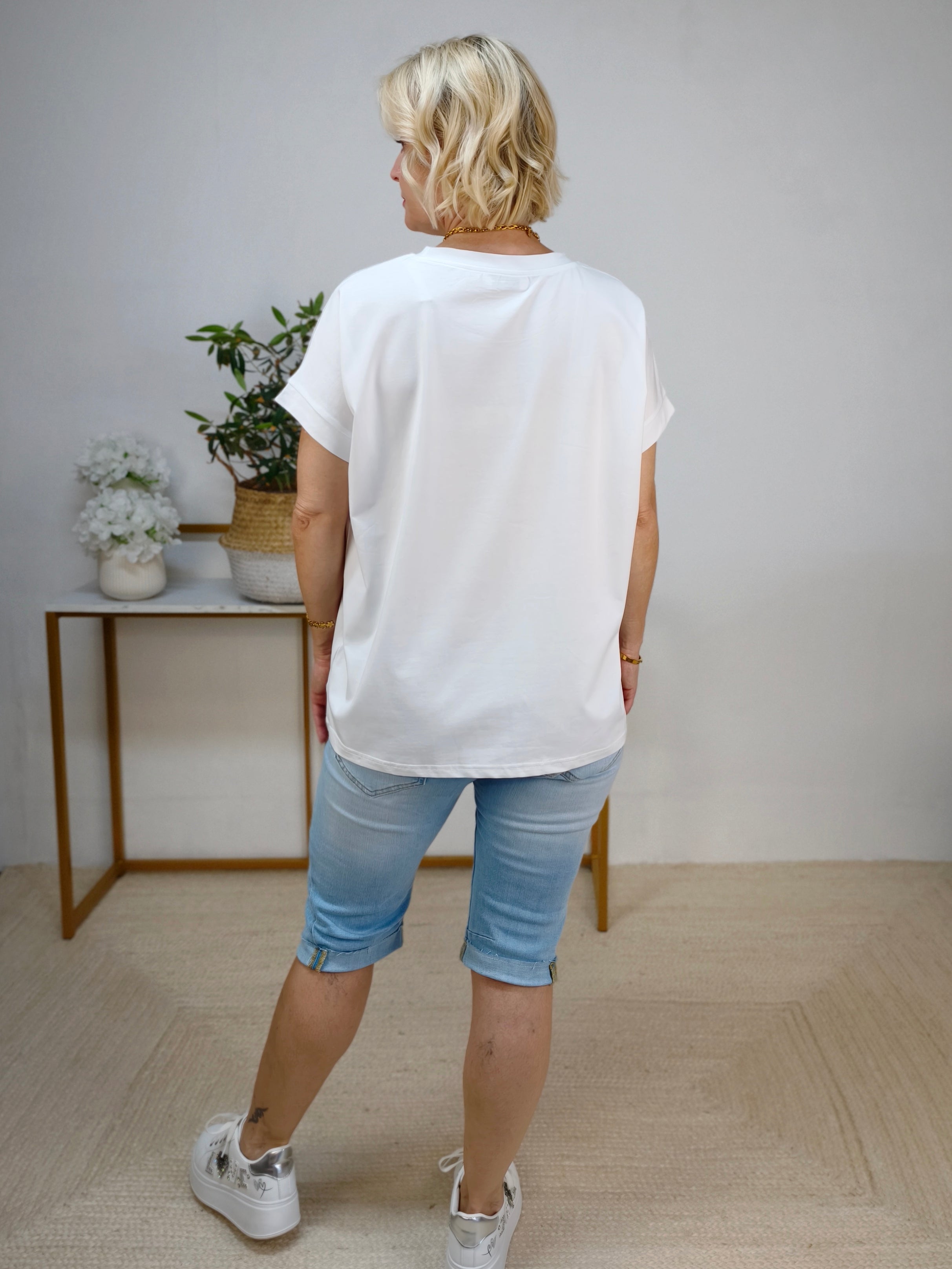 T-Shirt "Amore" in weiss mit Leo (40-44)
