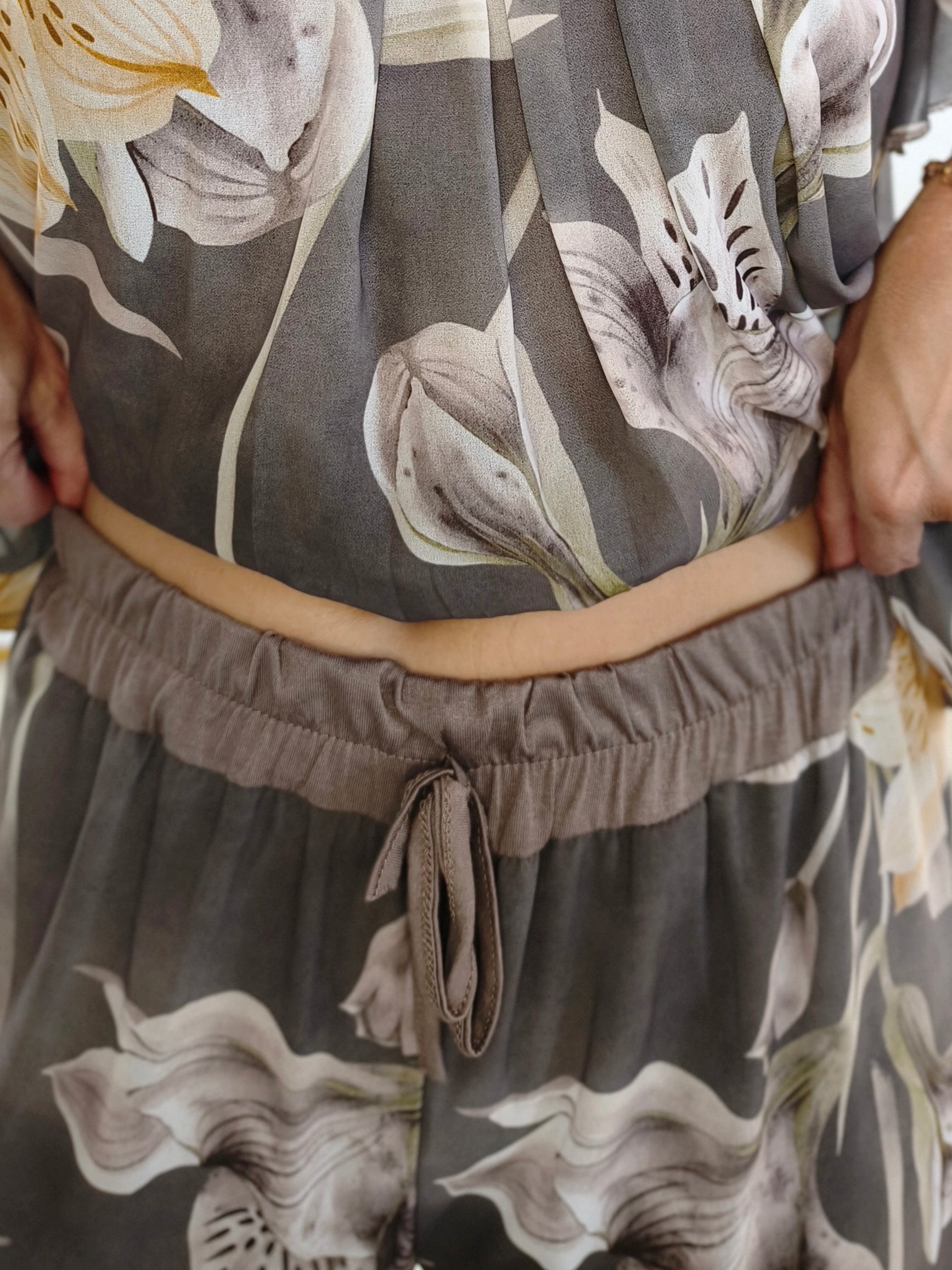 Zweiteiler Set "Betty" grau - Marlenehose & Bluse (36-42)