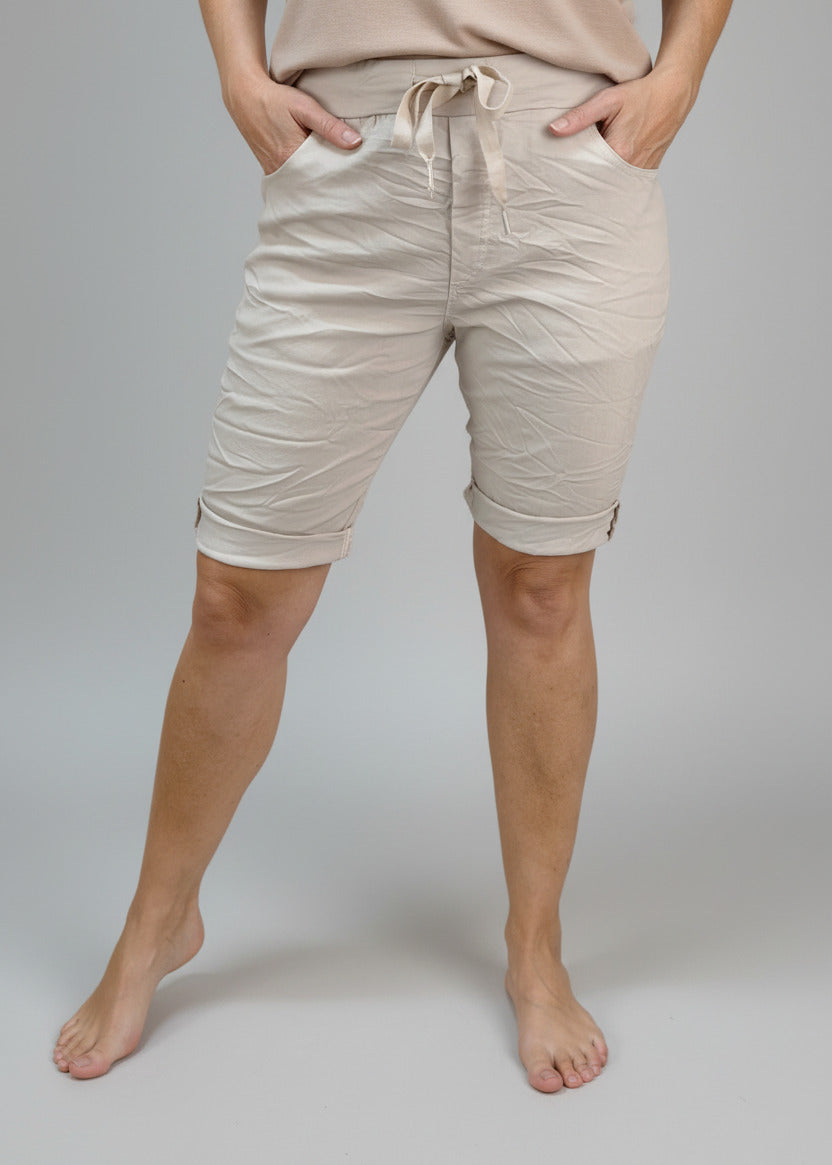 Elastische Shorts in Butter (36-44)