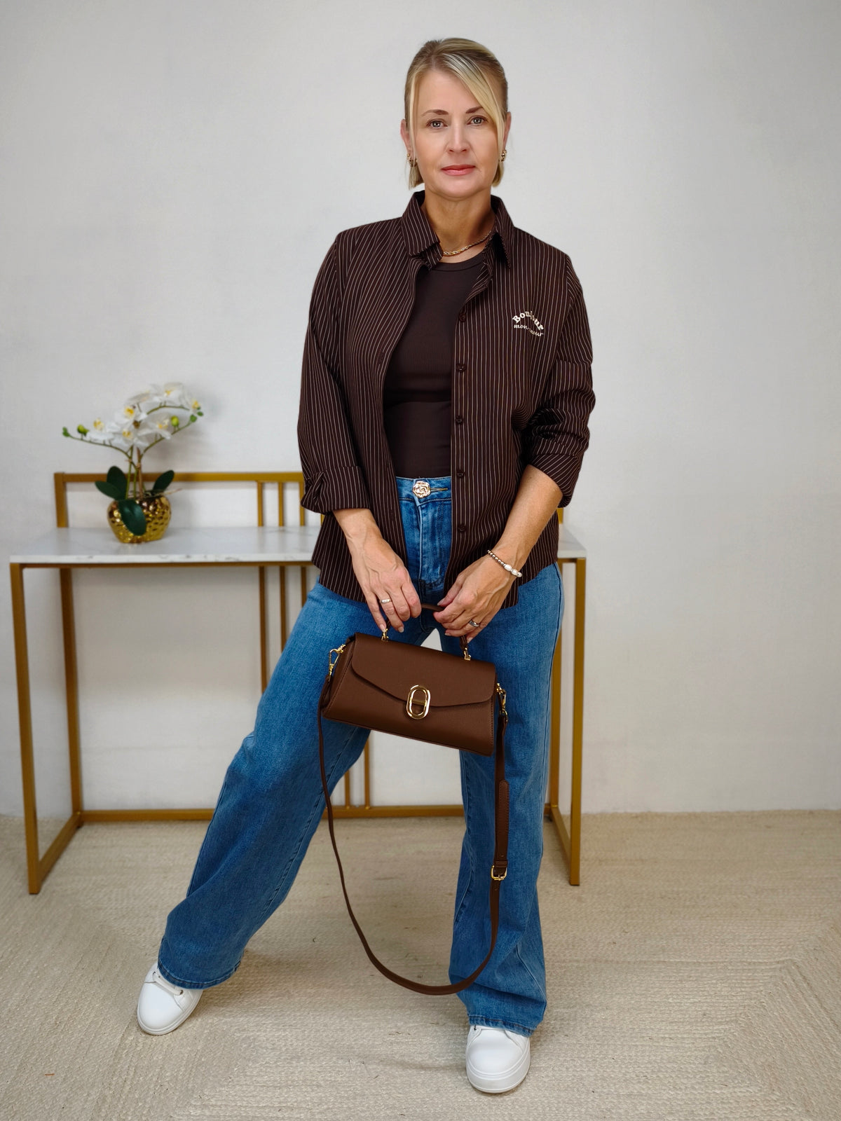Handliche Handtasche in Kaffeebraun
